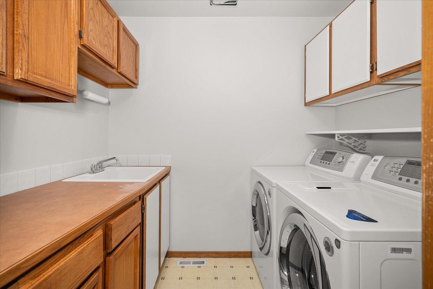 2102 E Dunbar Ln - Photo 19