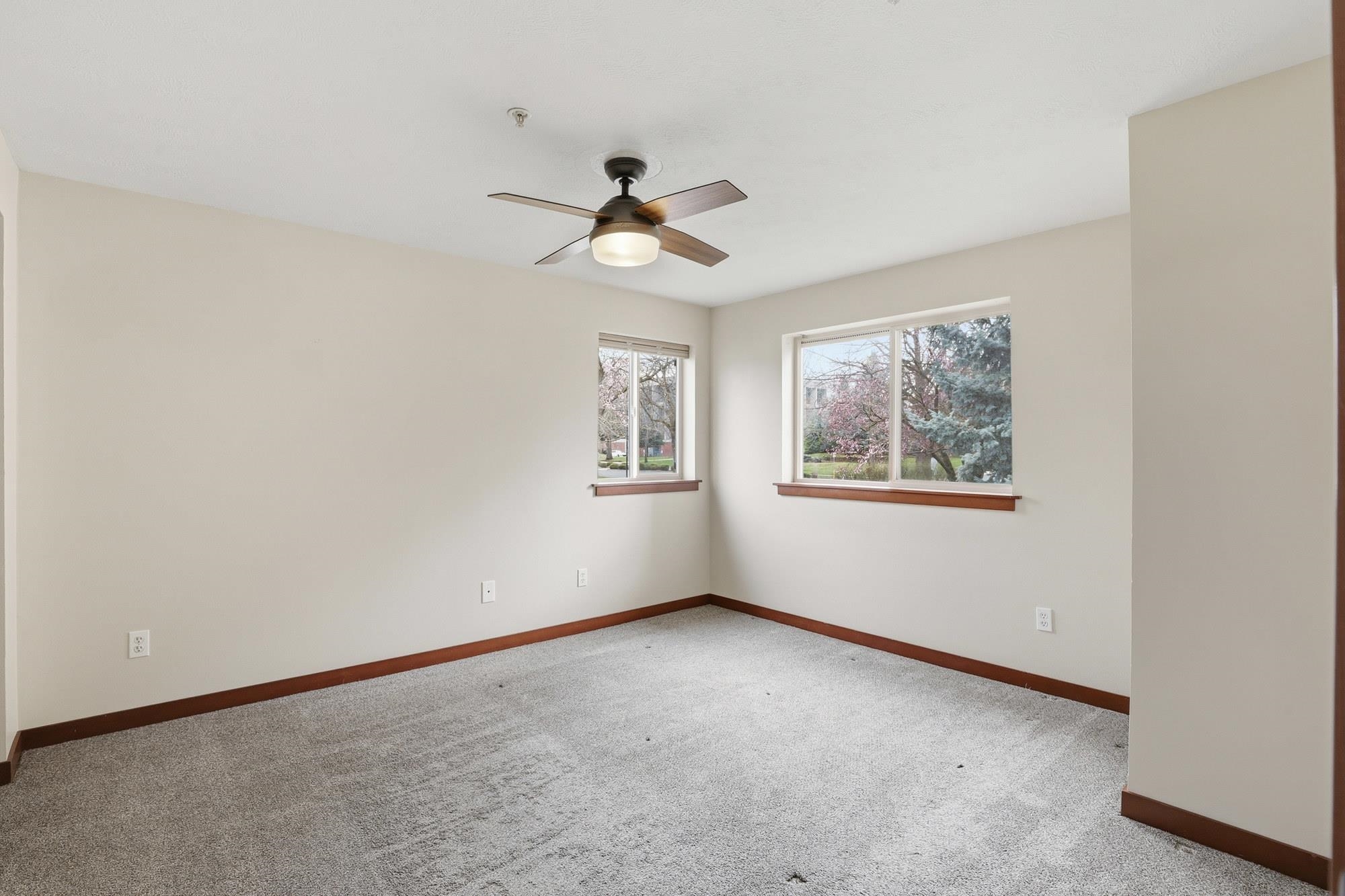 639 N Riverpoint Blvd - Photo 21