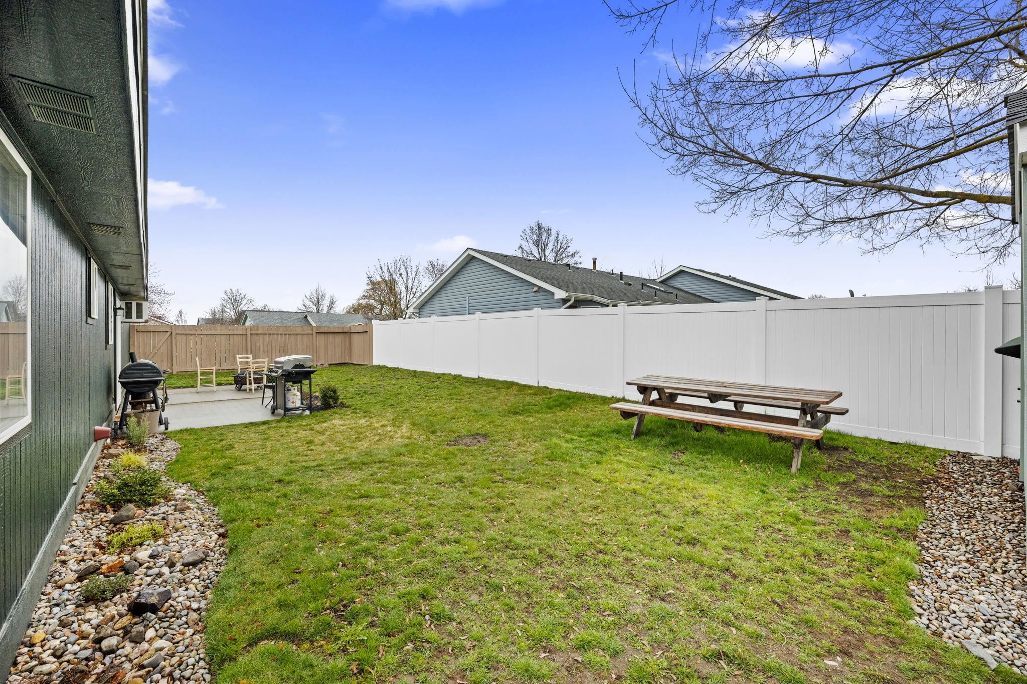 1011 S Campbell St - Photo 24