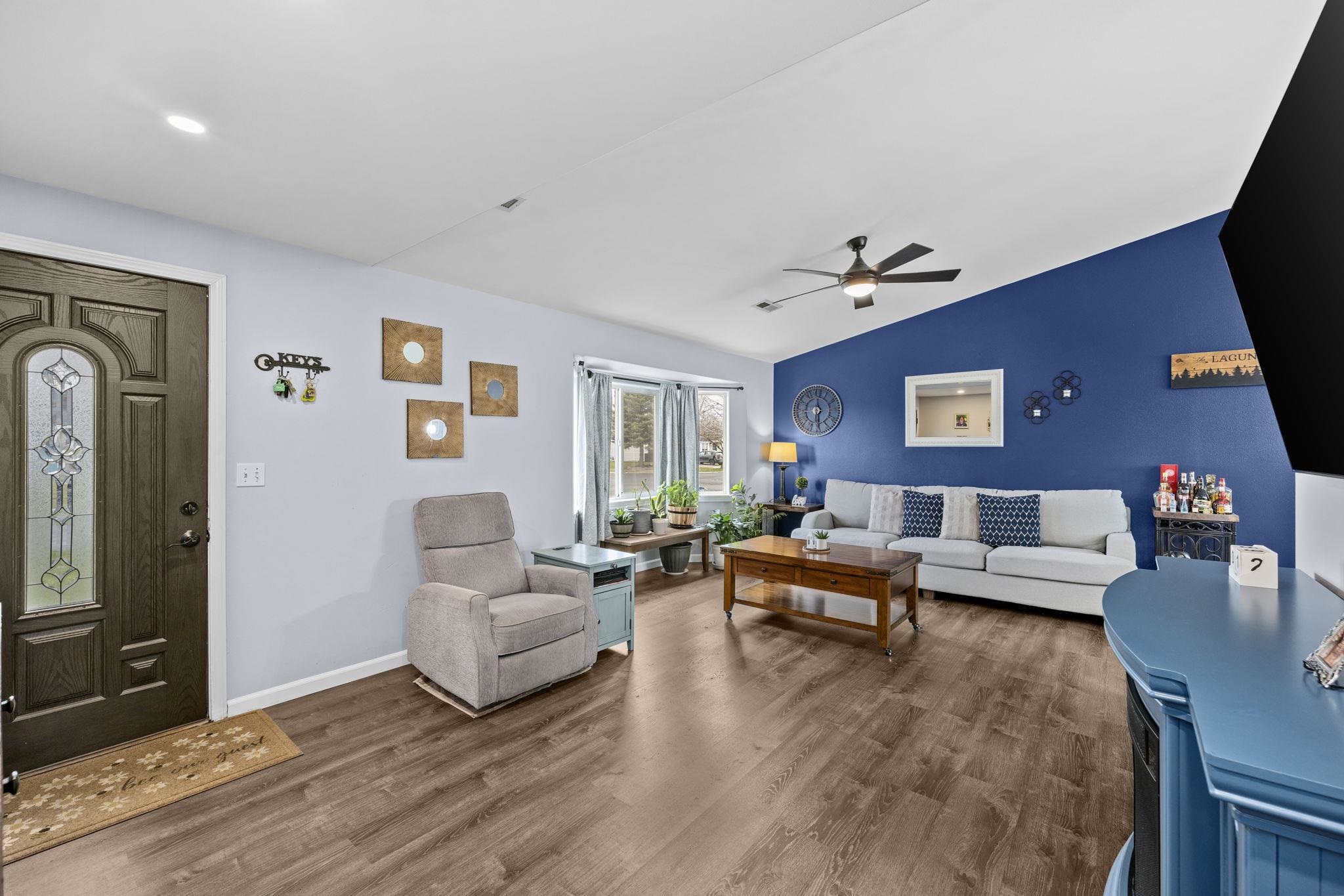 1011 S Campbell St - Photo 5