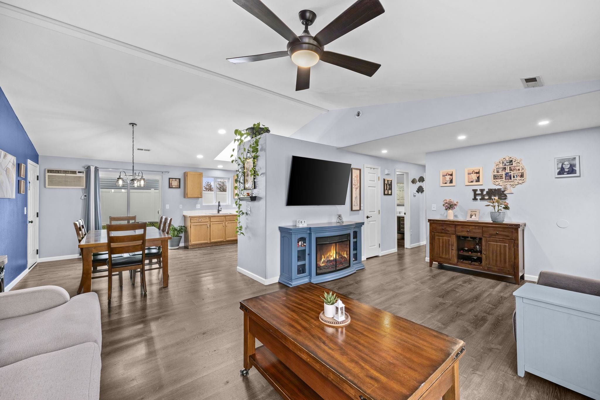 1011 S Campbell St - Photo 9