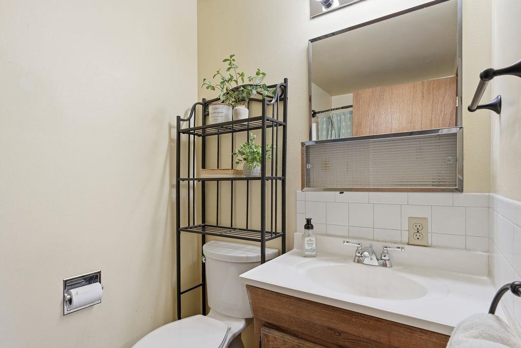 7106 N Valerie St - Photo 10