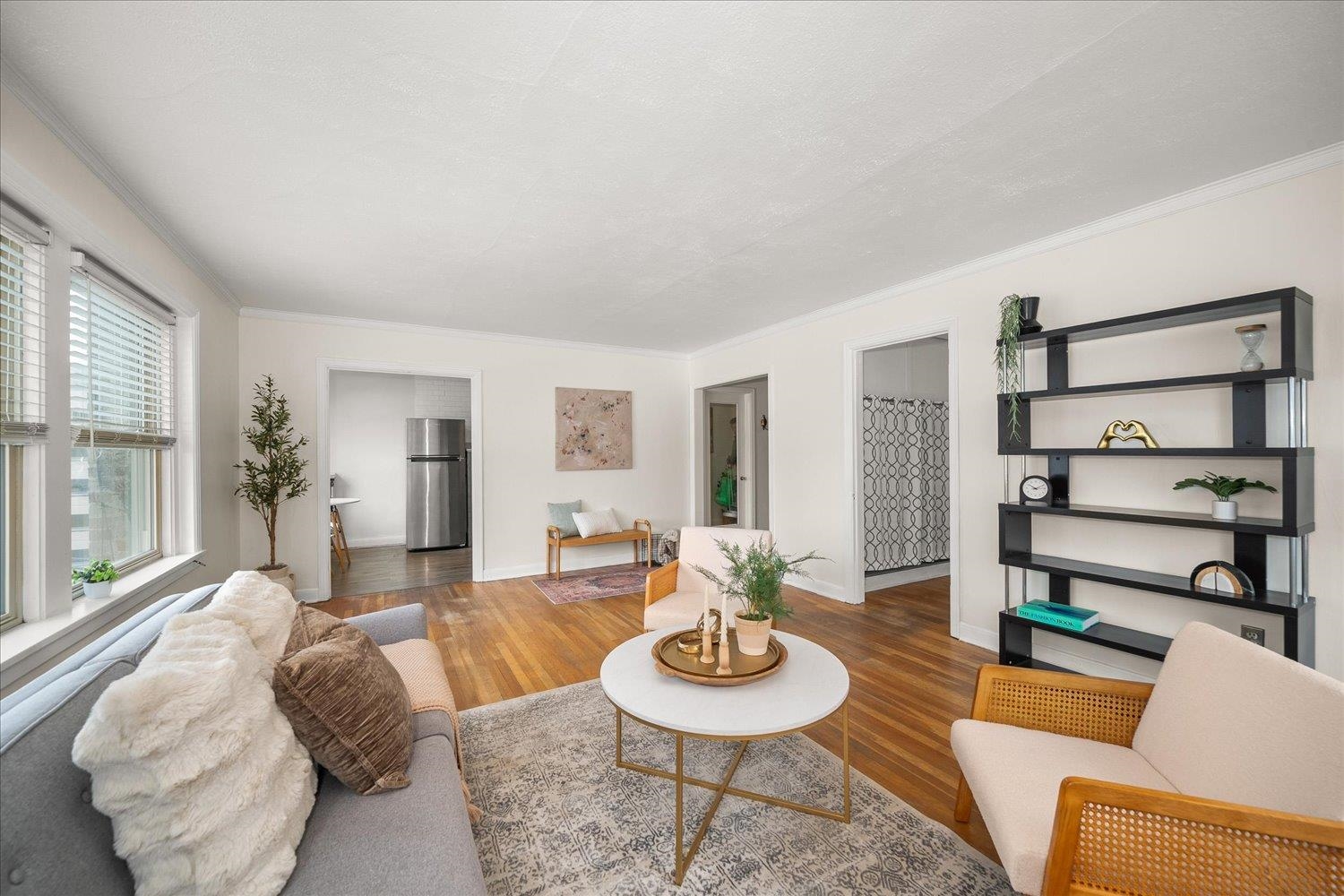 704 W 6th Ave - Photo 16