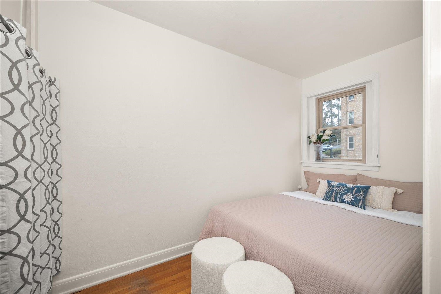 704 W 6th Ave - Photo 26