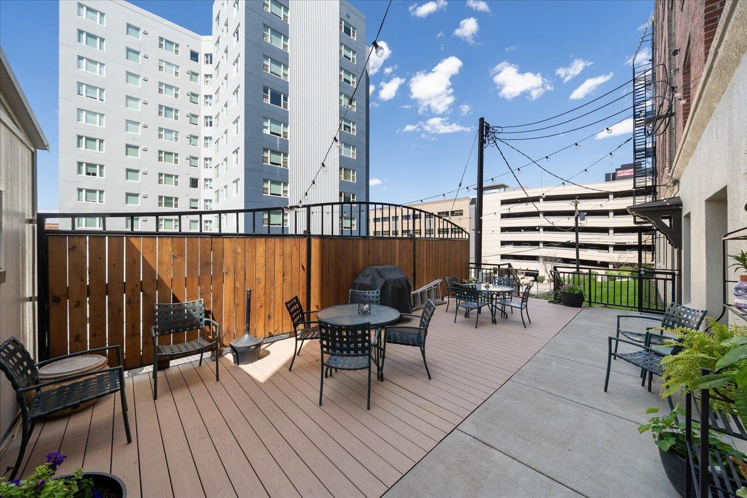 704 W 6th Ave - Photo 30