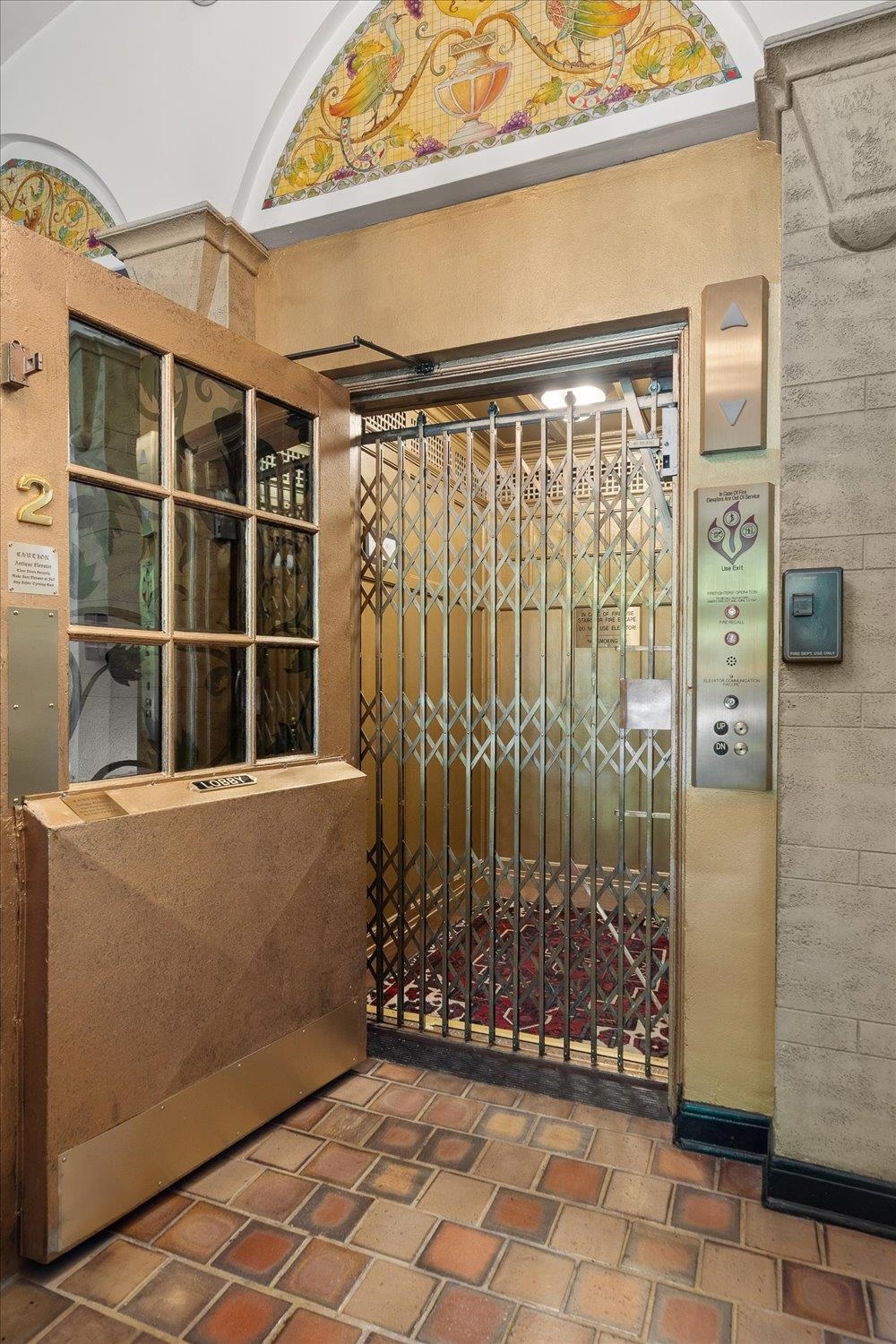 704 W 6th Ave - Photo 10