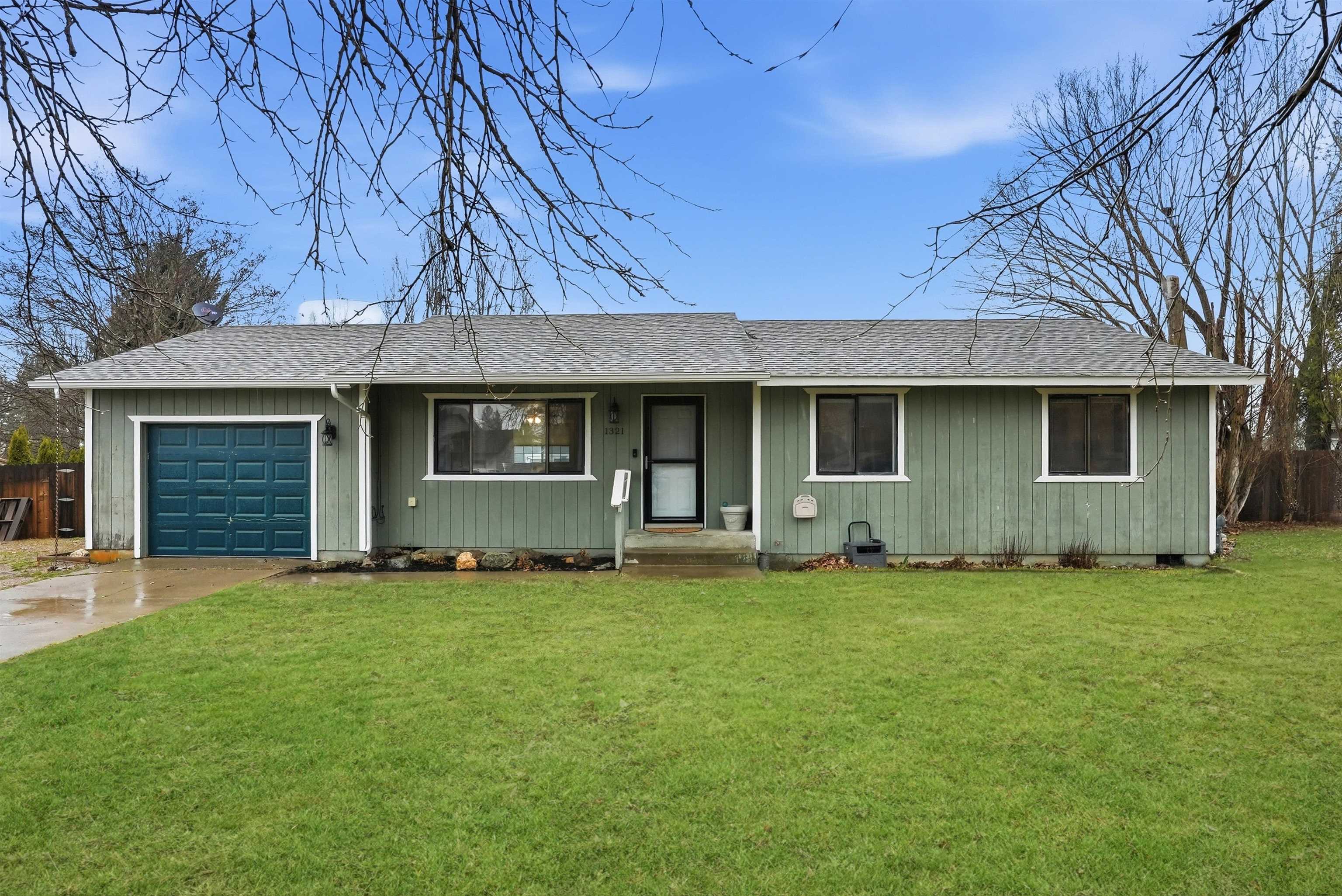 1321 E 4th Ave - Photo 1