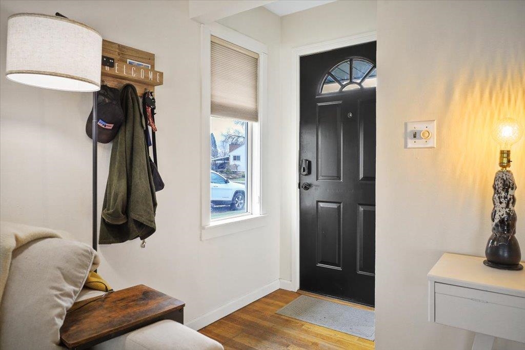 5822 N Elgin St - Photo 4