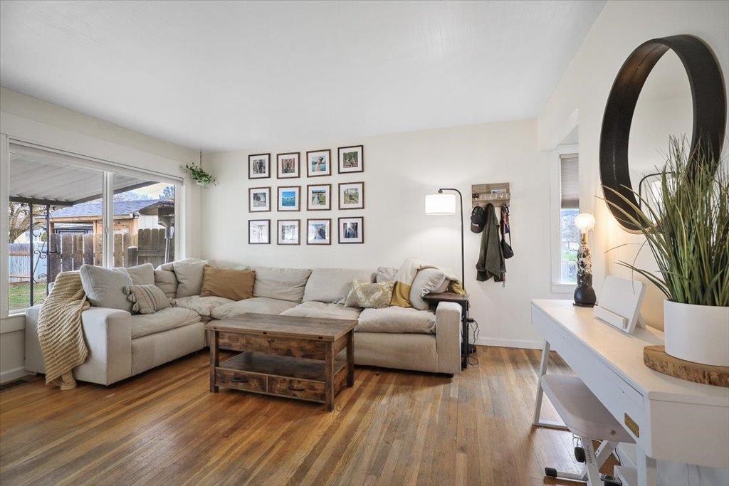 5822 N Elgin St - Photo 6