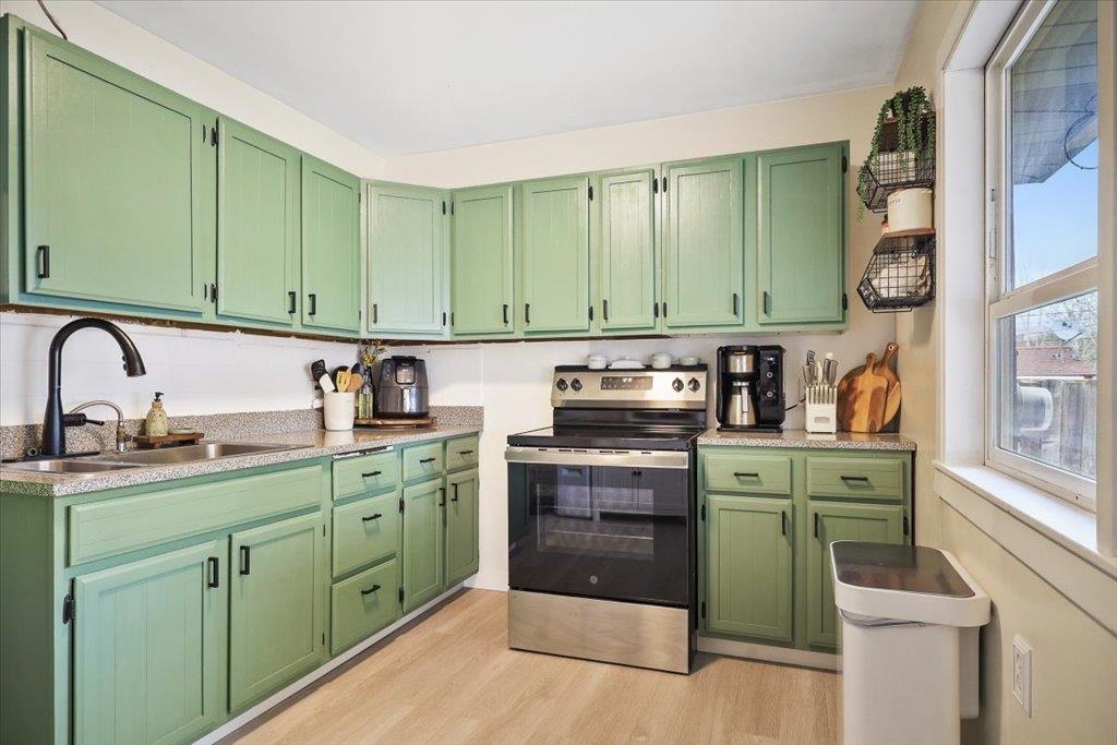 5822 N Elgin St - Photo 9