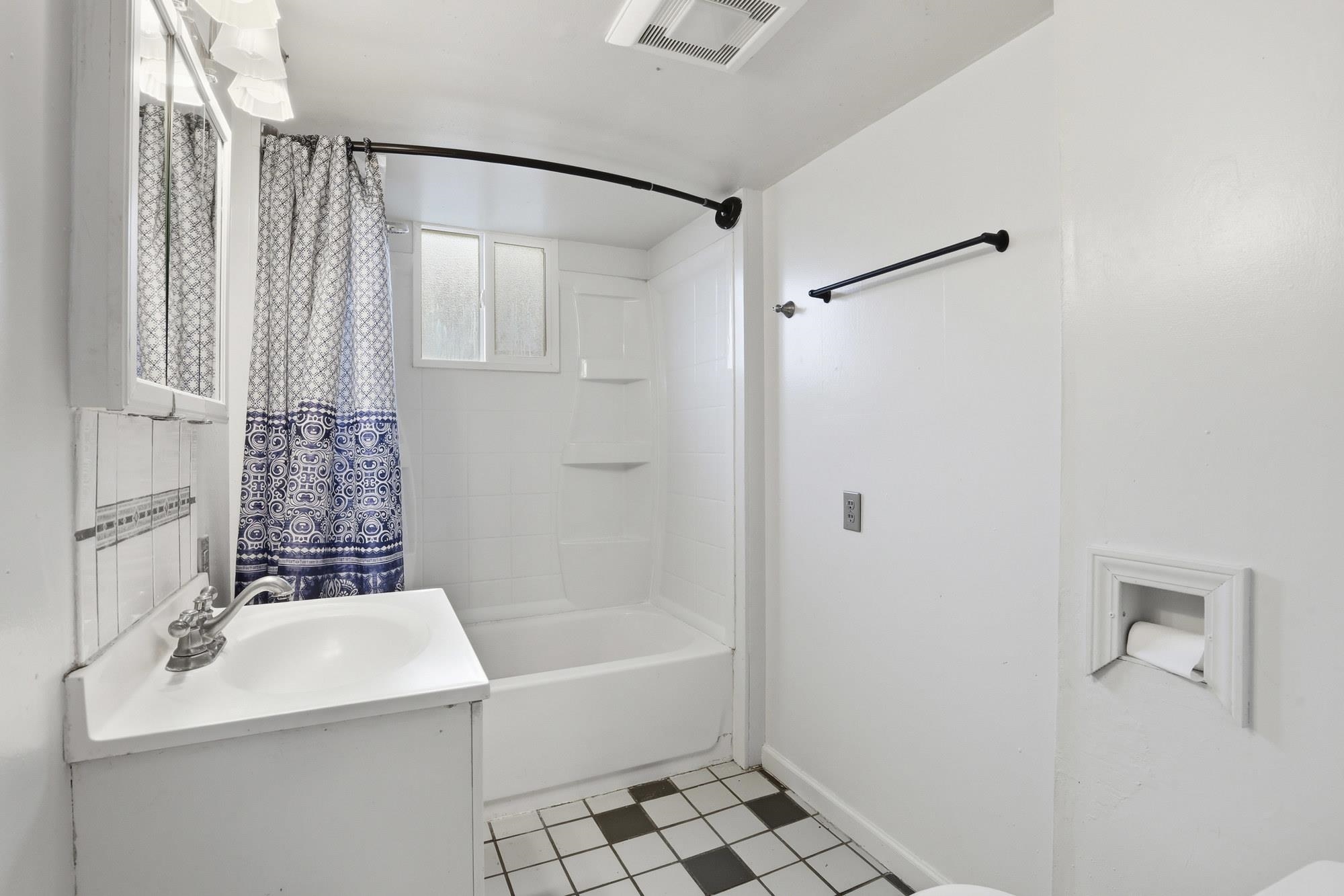 4223 N Madison St - Photo 16