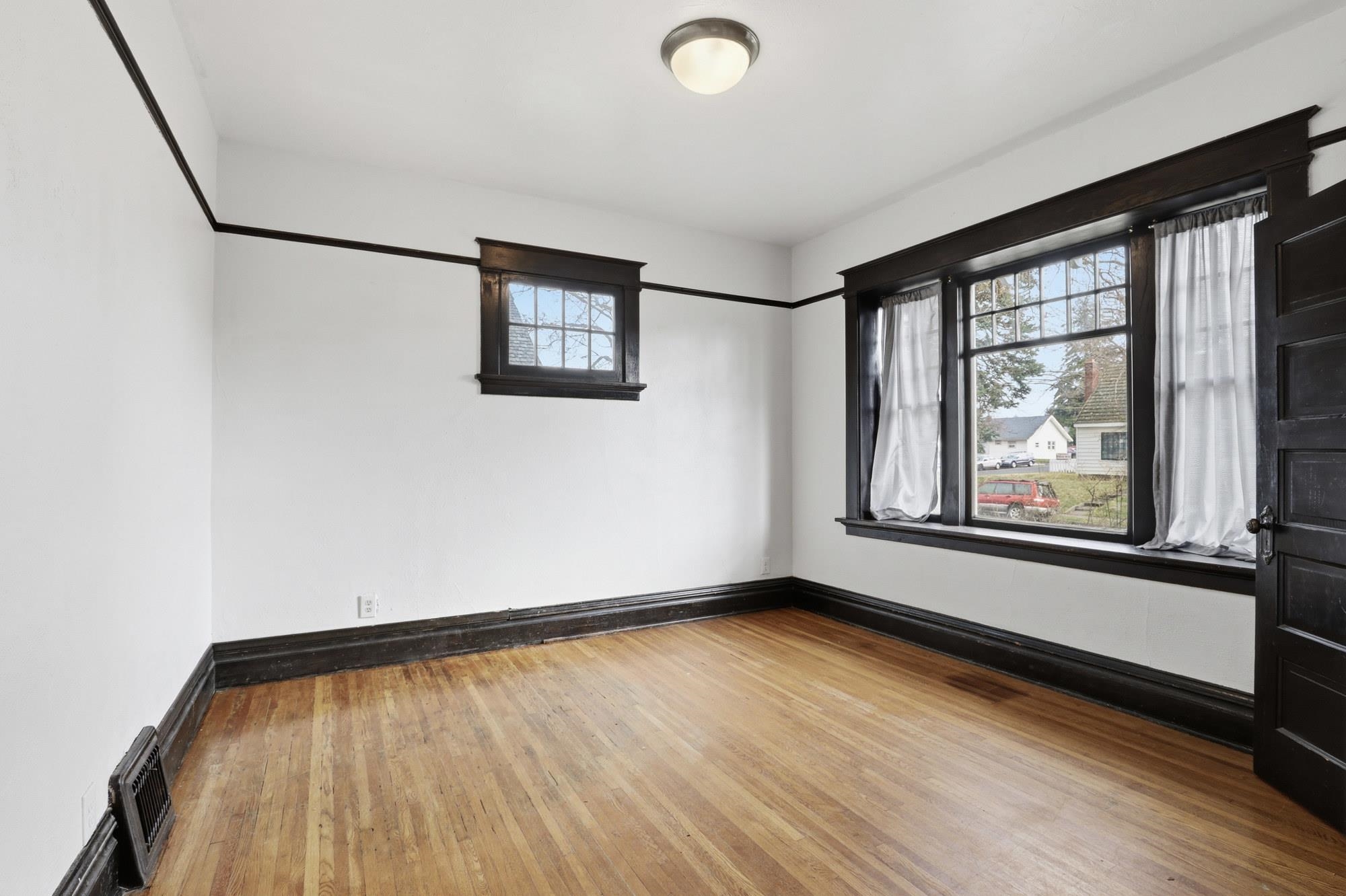 4223 N Madison St - Photo 4