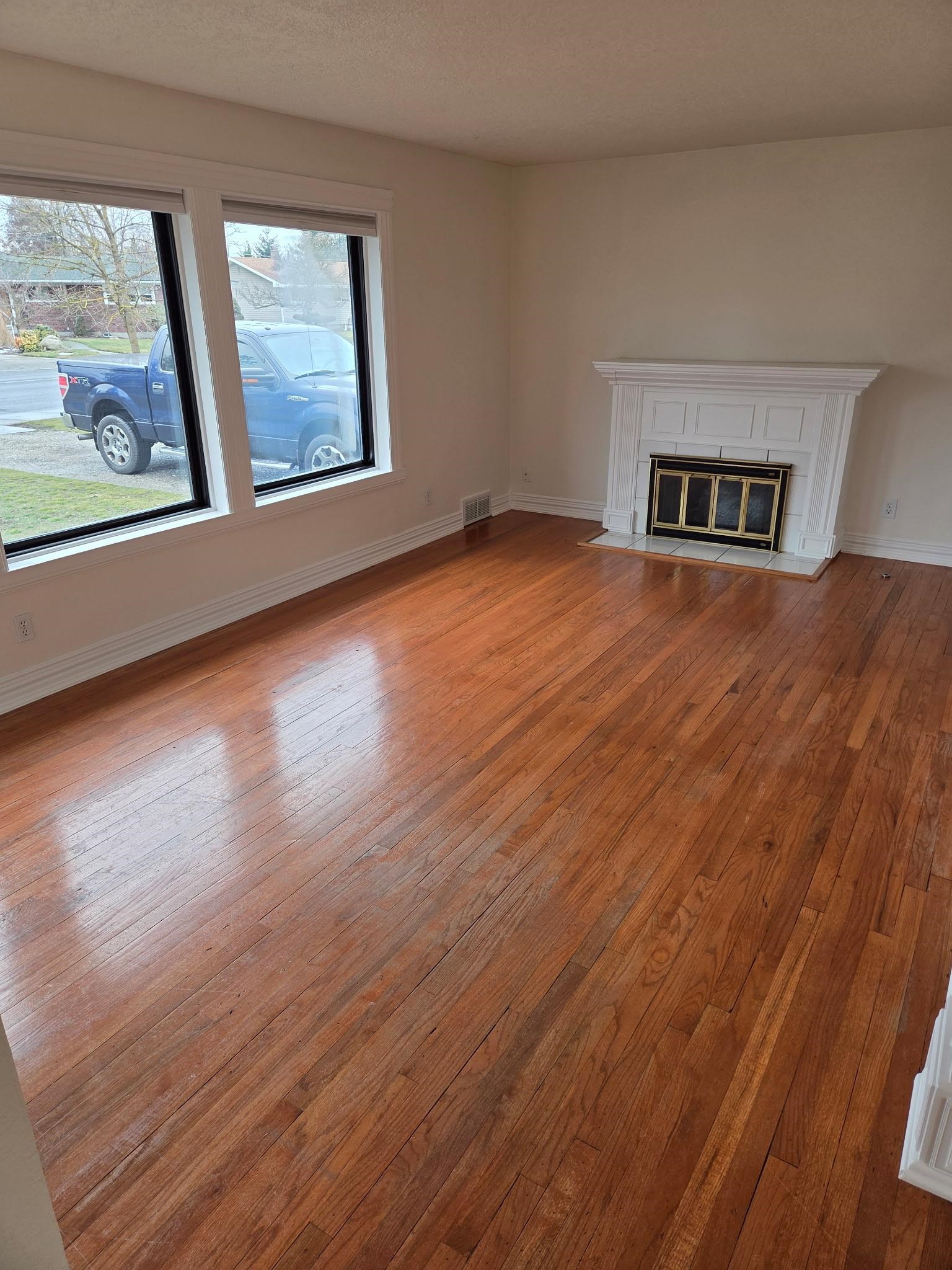 48 W 37TH Ave - Photo 3