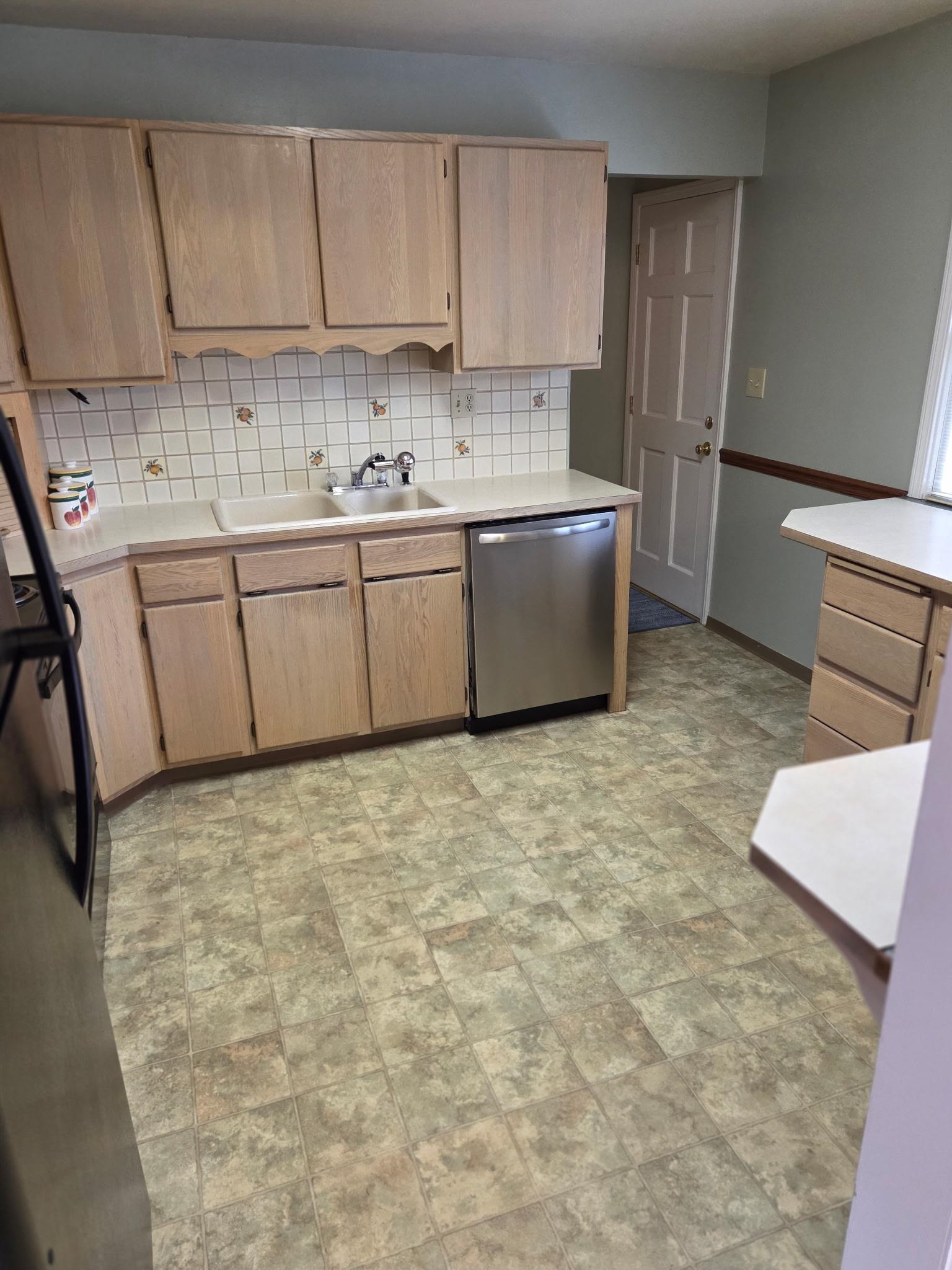 48 W 37TH Ave - Photo 5
