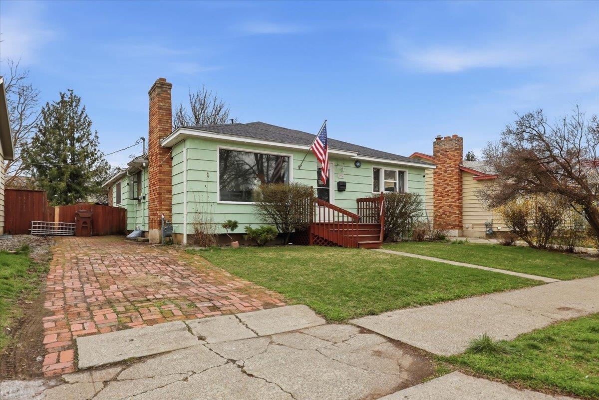 3914 E 24th Ave - Photo 2