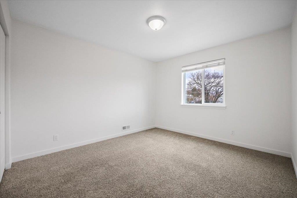 10811 E Mission Ave - Photo 32