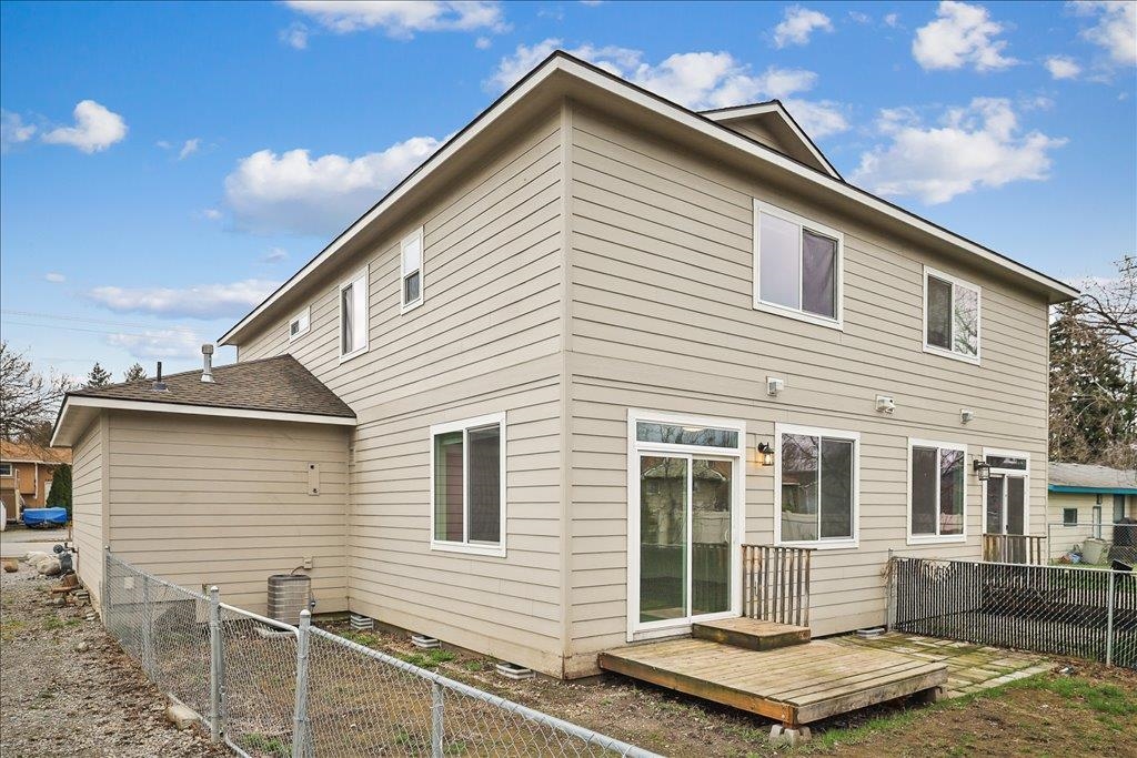 10811 E Mission Ave - Photo 35
