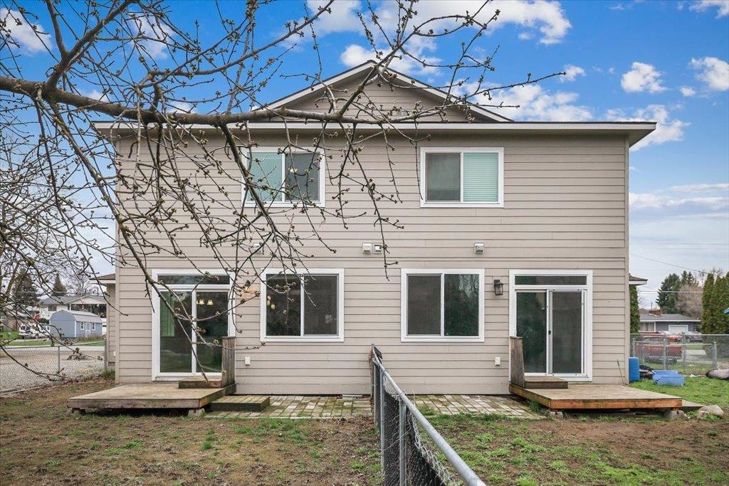 10811 E Mission Ave - Photo 36