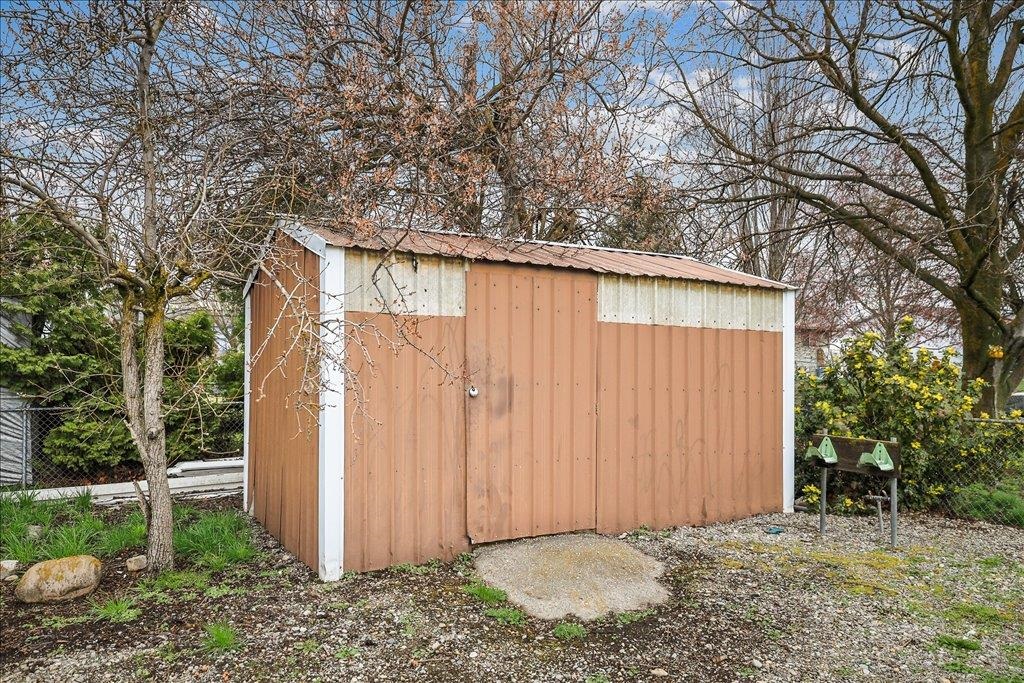 10811 E Mission Ave - Photo 39