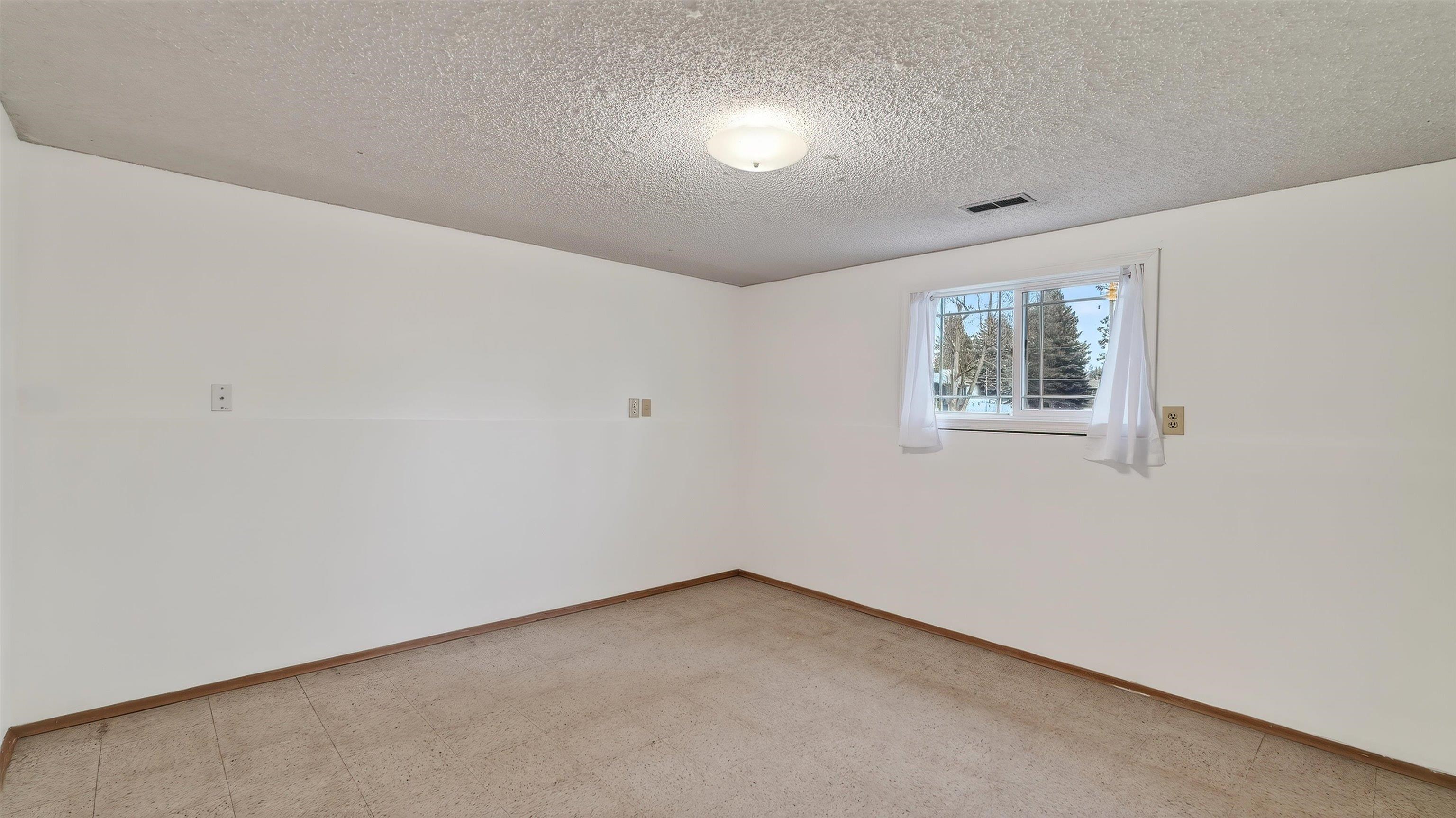 11407 N Post St - Photo 33