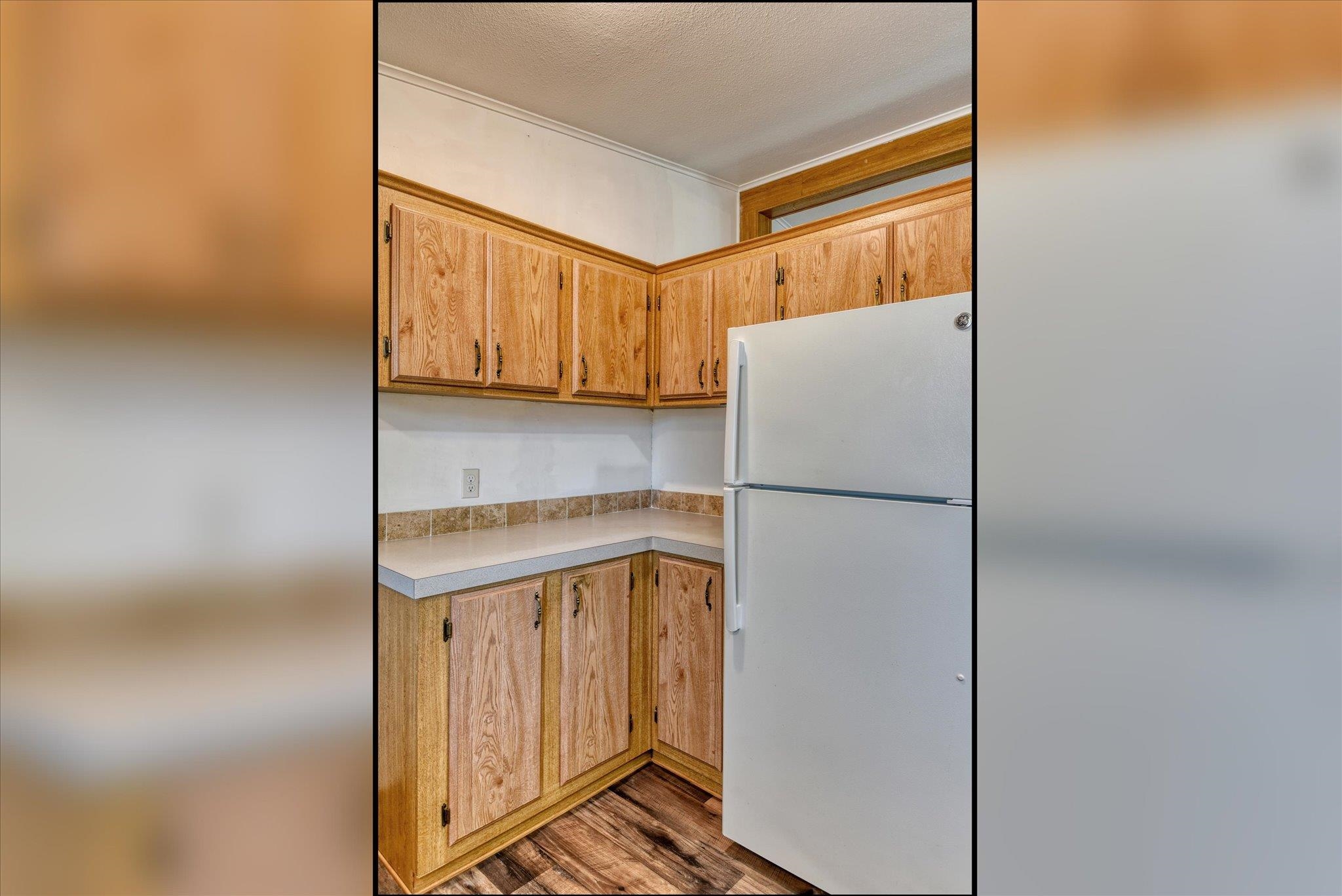 214 S B St - Photo 12