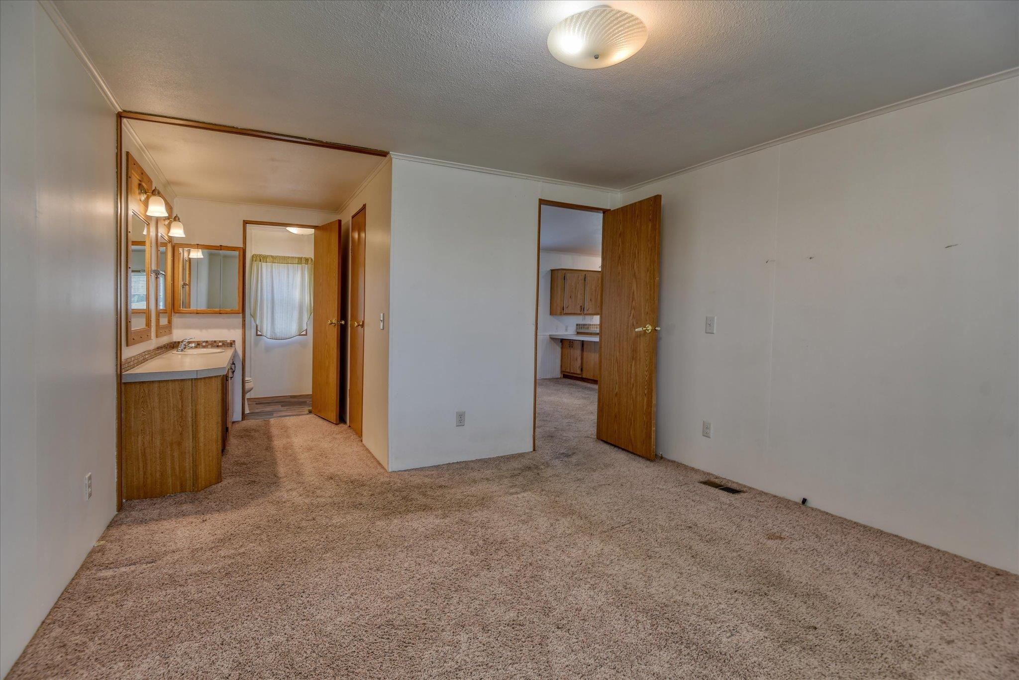 214 S B St - Photo 21