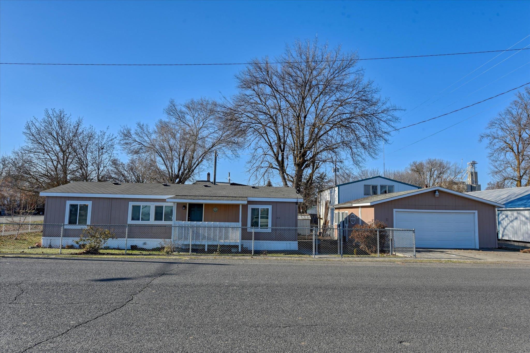 214 S B St - Photo 34