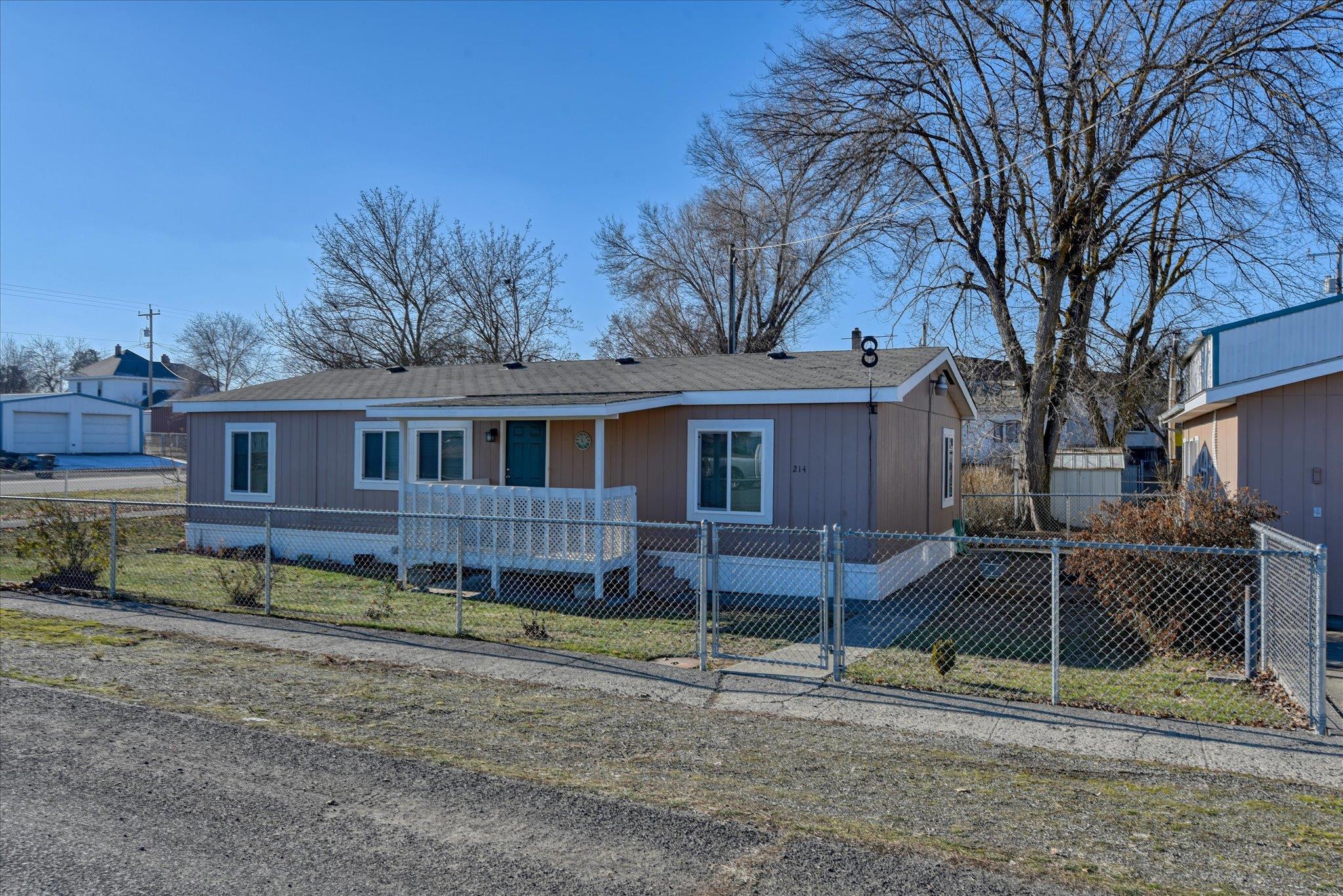214 S B St - Photo 36