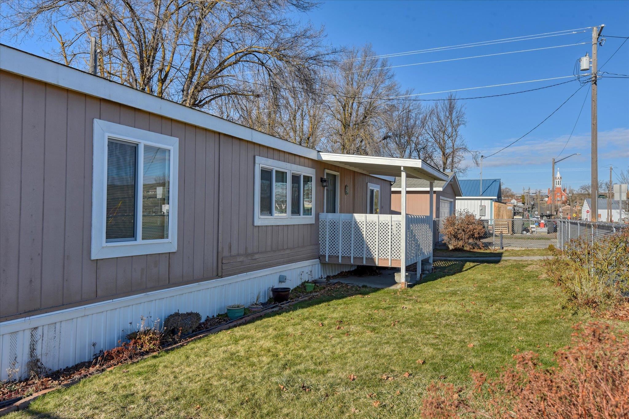 214 S B St - Photo 38