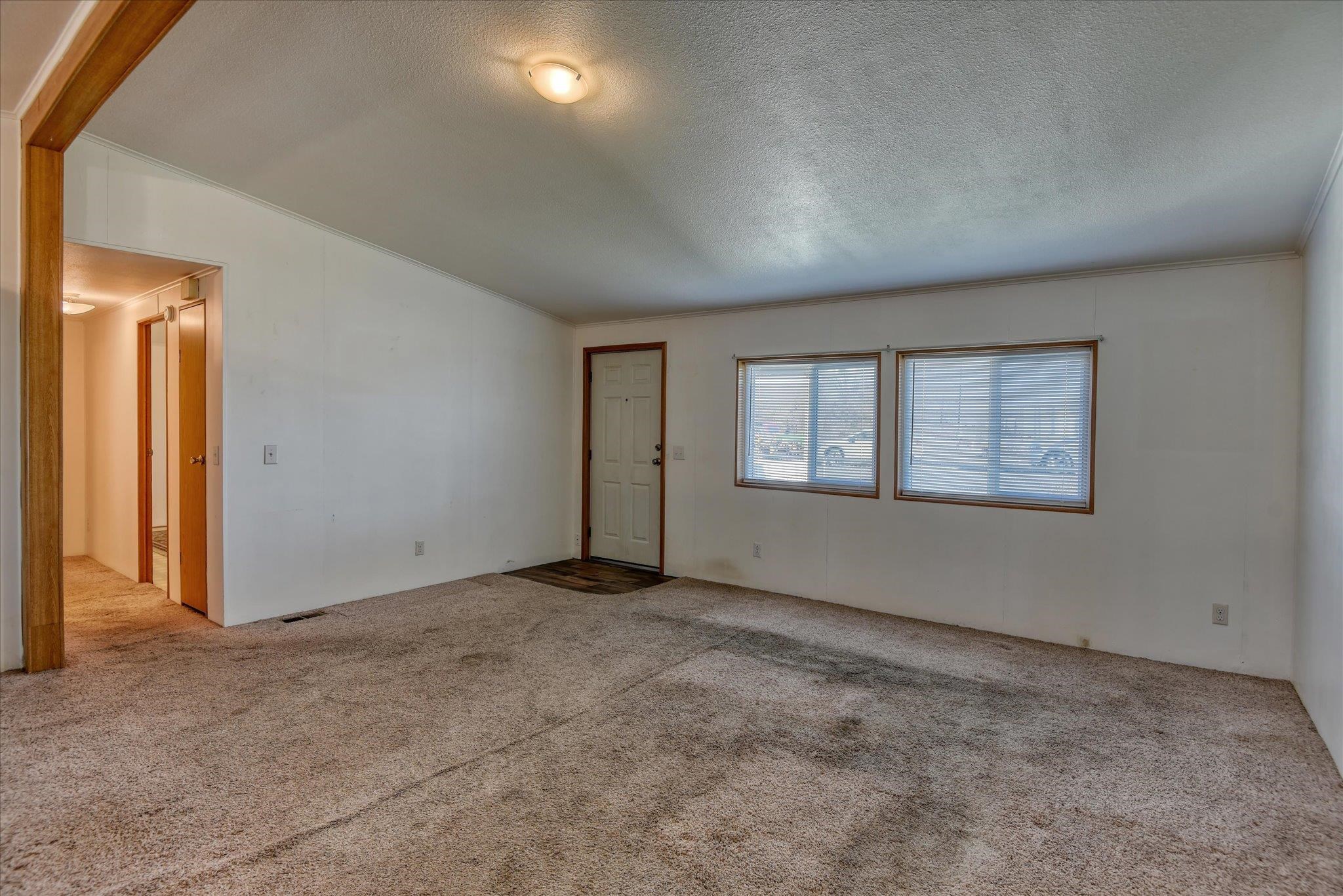 214 S B St - Photo 6