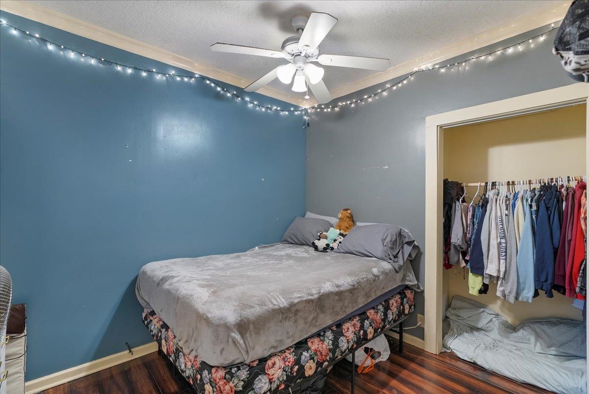 208 S VICTORIA St - Photo 17