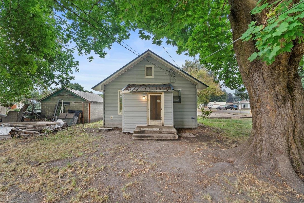 208 S VICTORIA St - Photo 24
