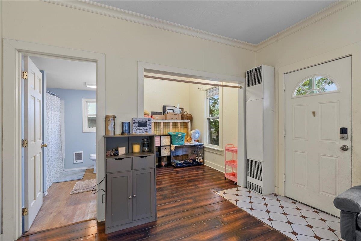 208 S VICTORIA St - Photo 9