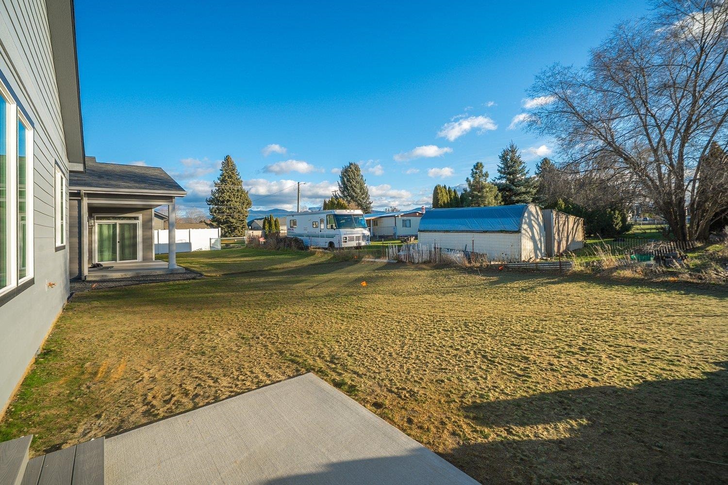 18616 E Riverway Ave - Photo 25