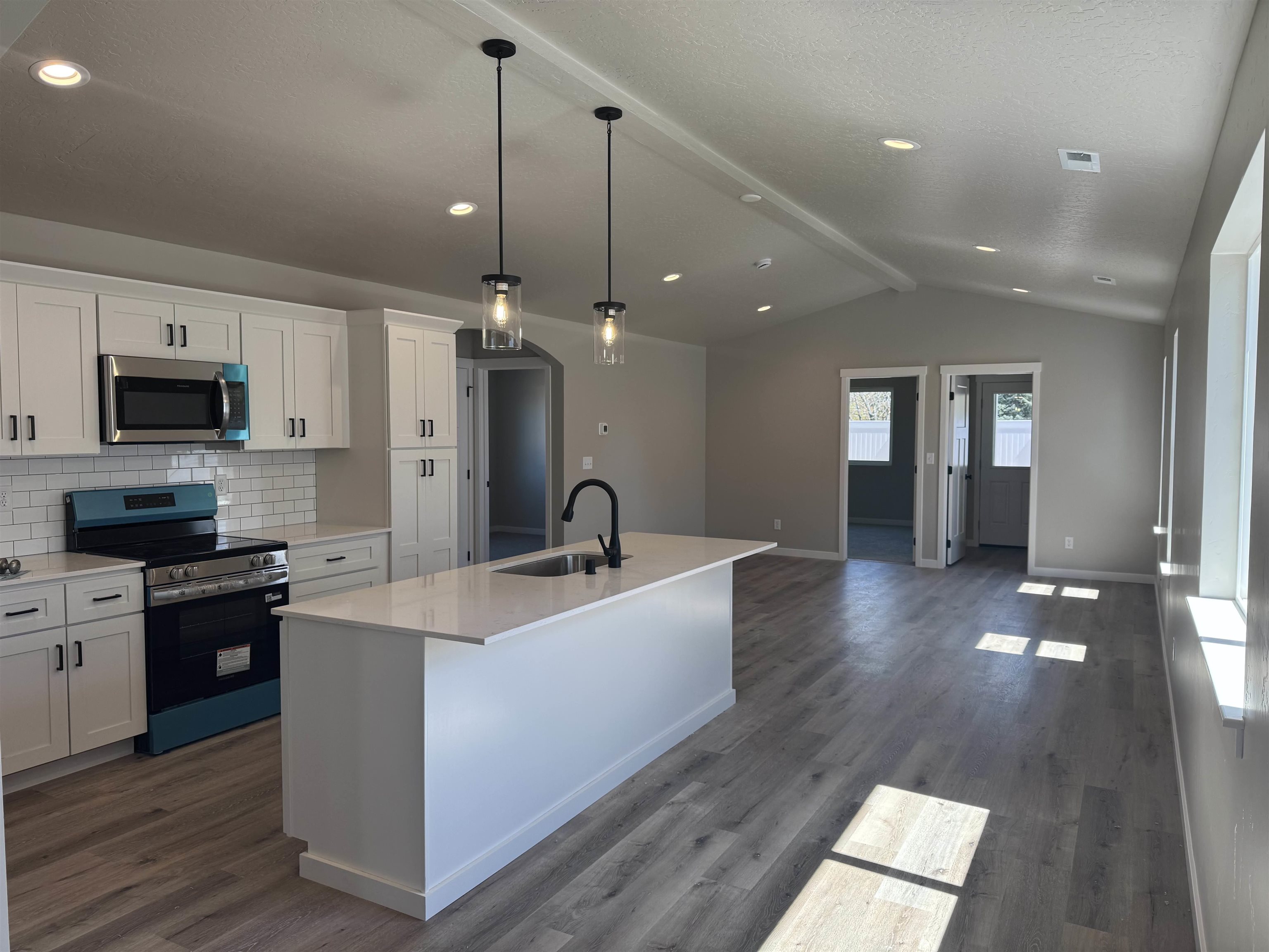 1013 S Century Rd - Photo 2