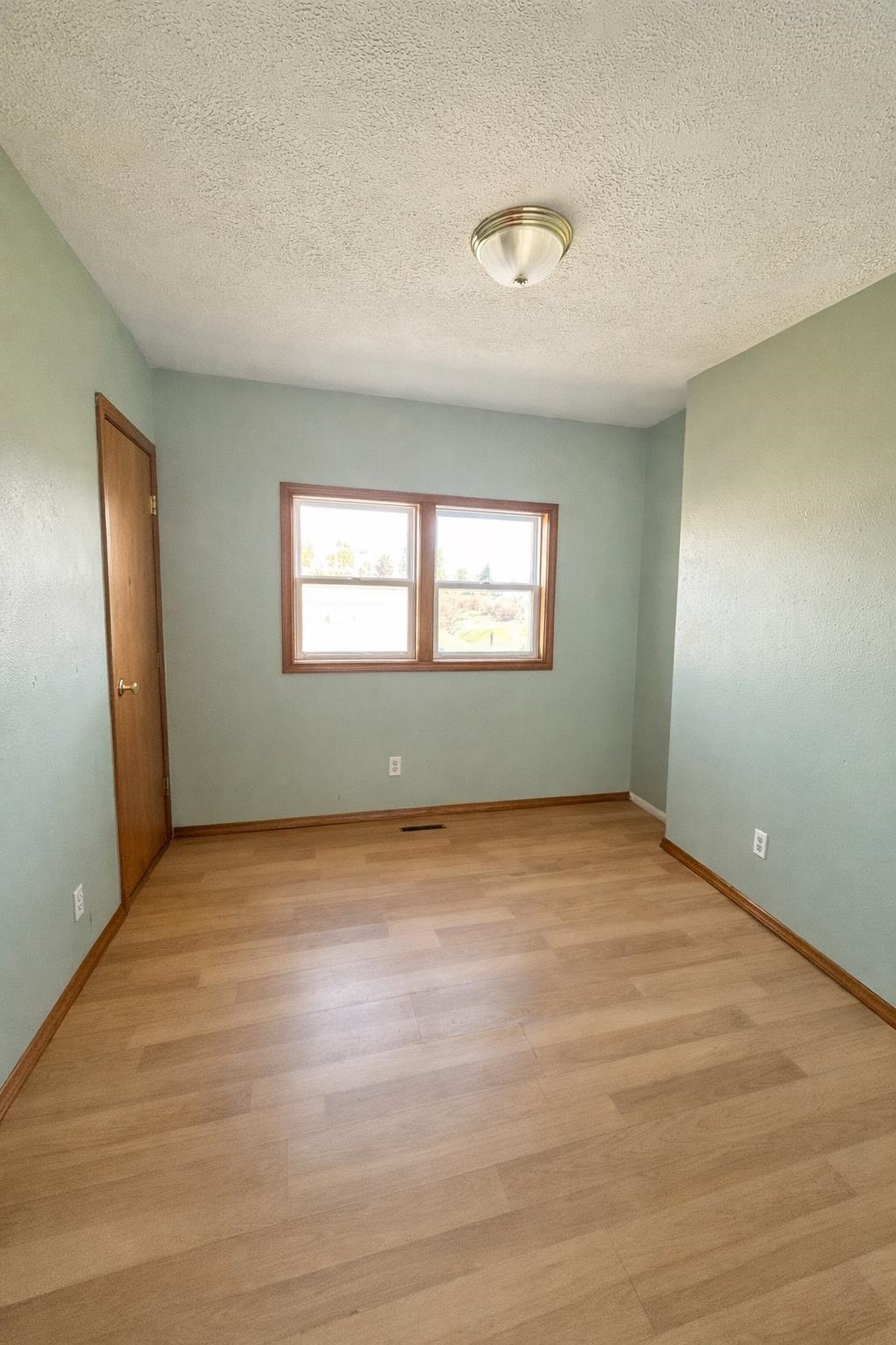 204 N Howard St - Photo 8