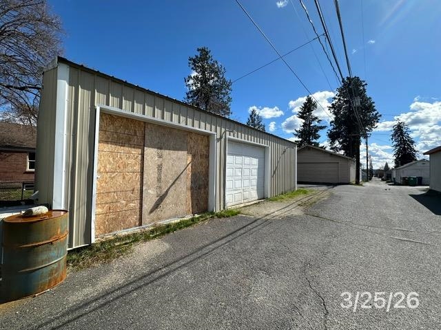 4811 N Lincoln St - Photo 3