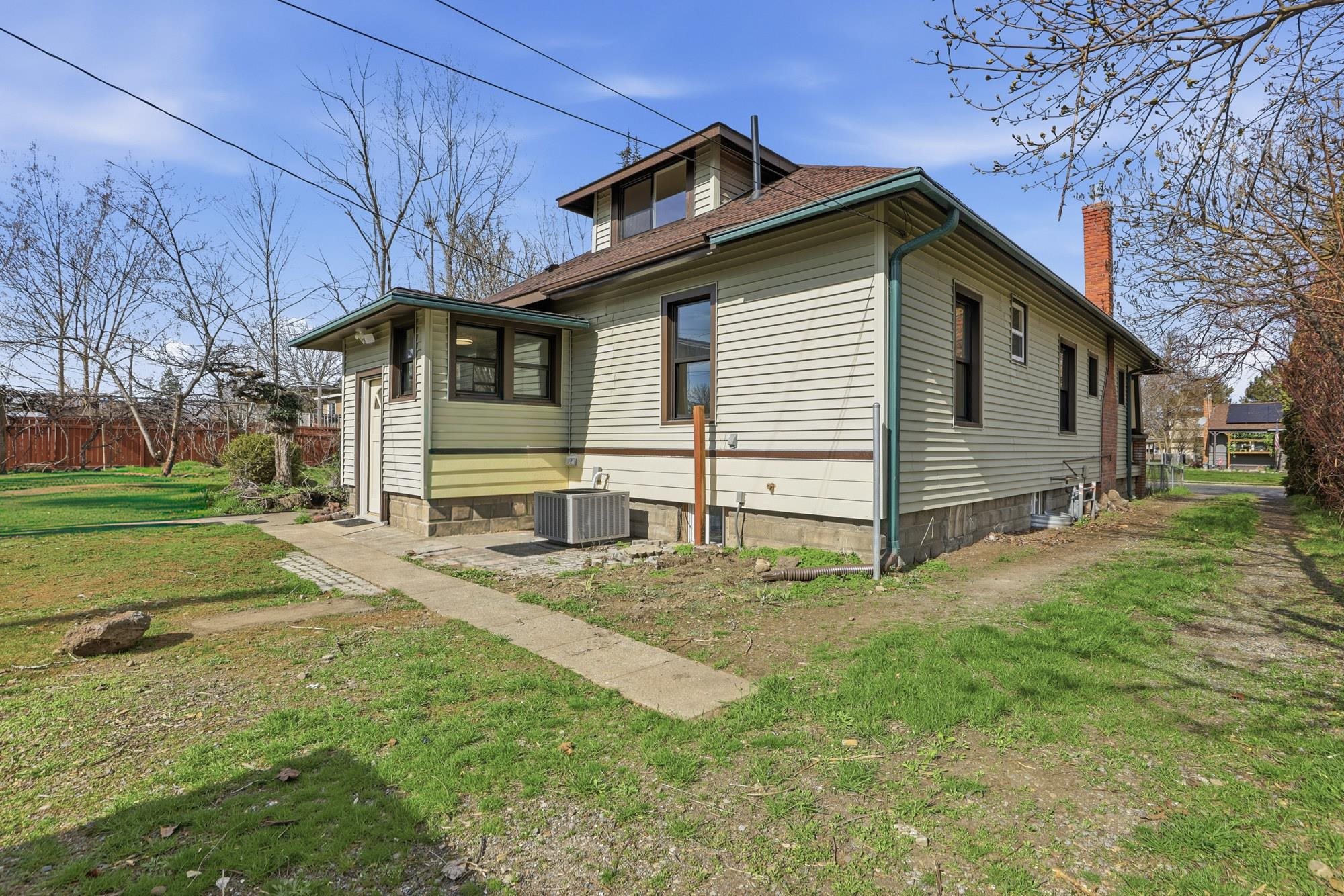 1930 E Marshall Ave - Photo 29