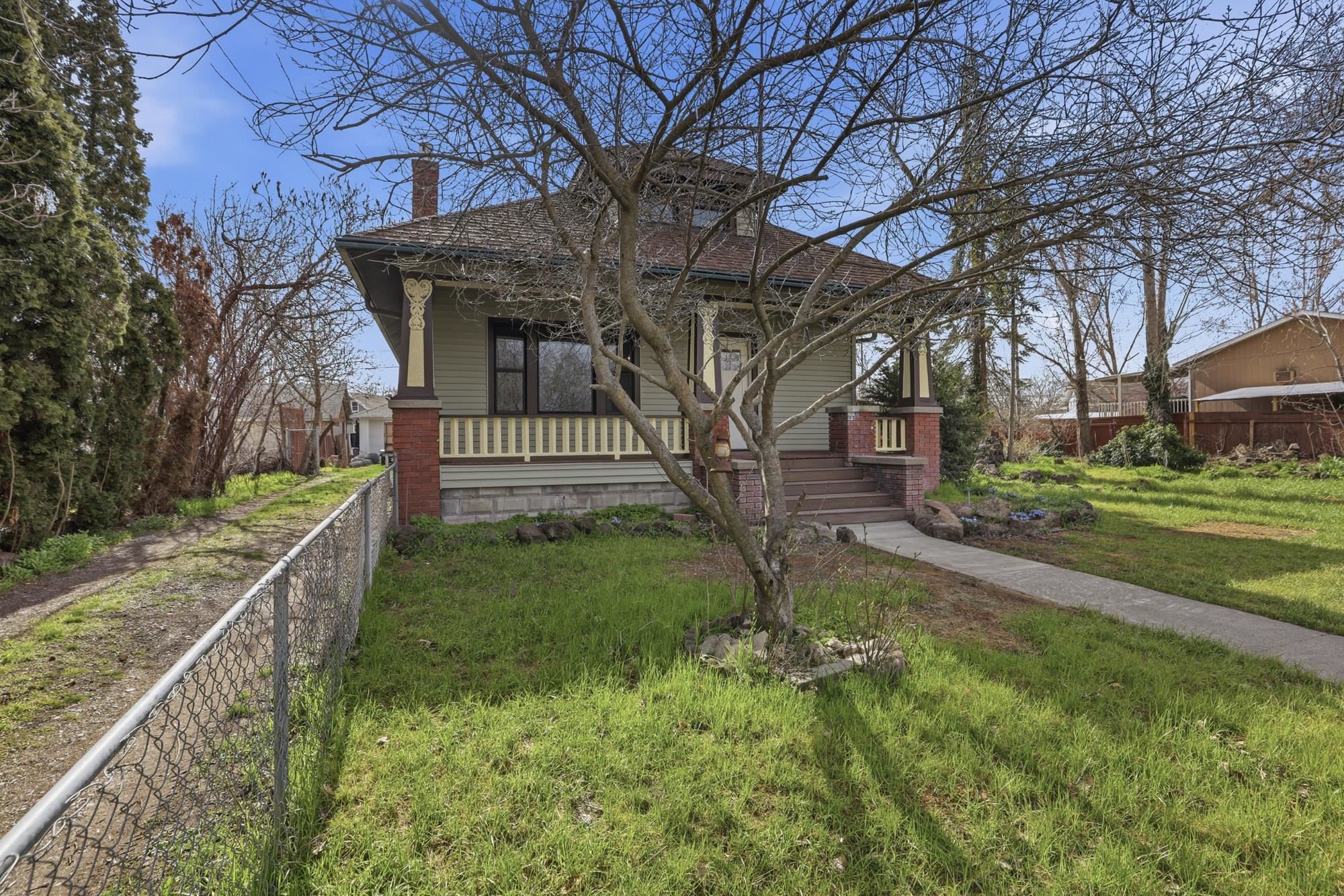 1930 E Marshall Ave - Photo 36