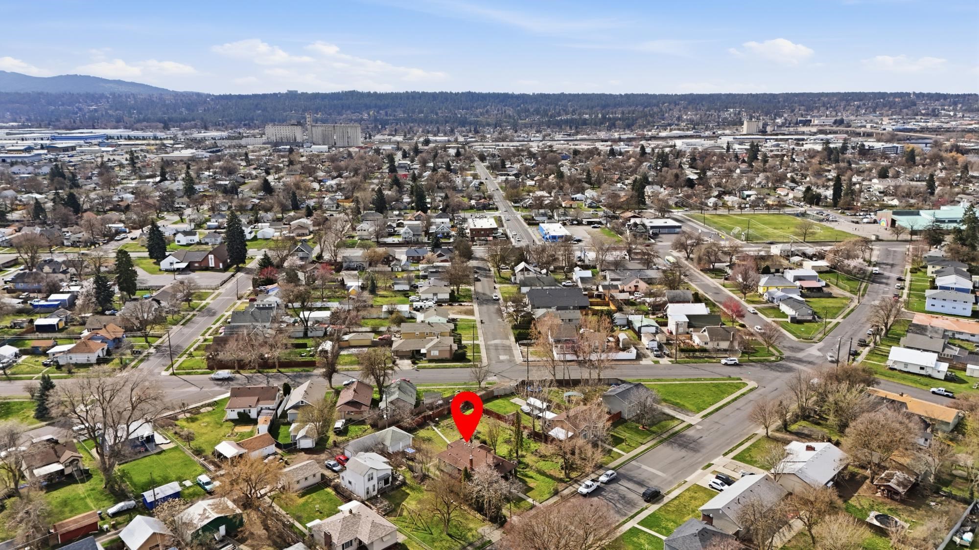 1930 E Marshall Ave - Photo 39
