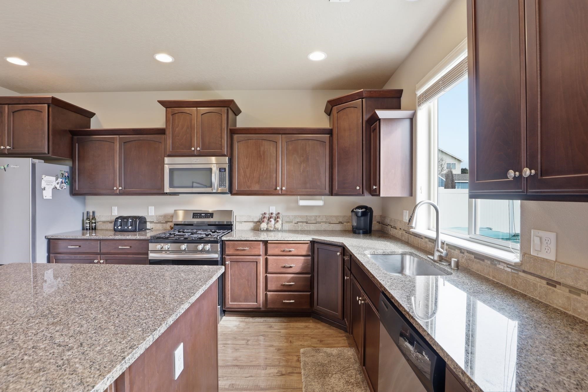 501 S St Charles St - Photo 10