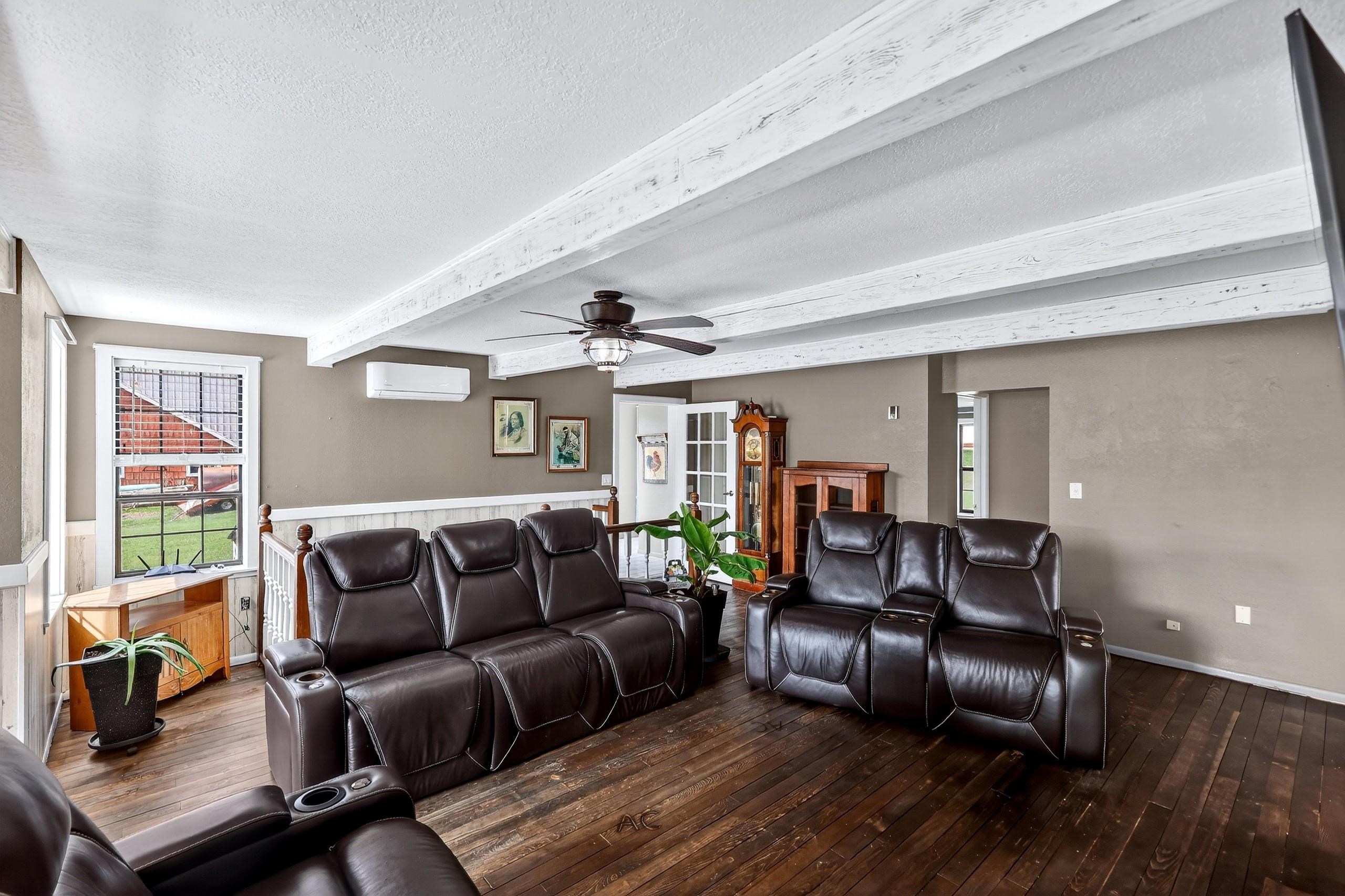 131 Country Ln - Photo 8