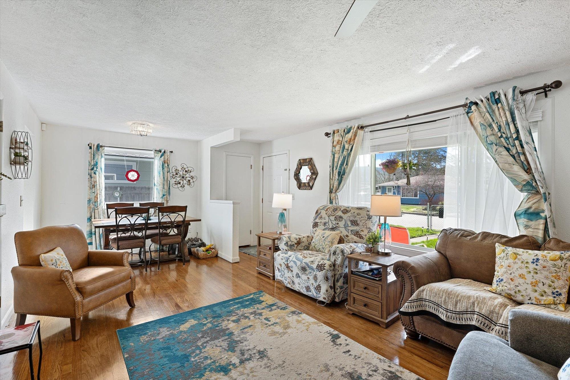 6719 E 9th Ave - Photo 5