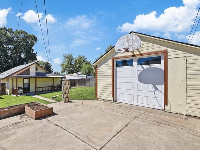 3421 E Grace Ave - Photo 27