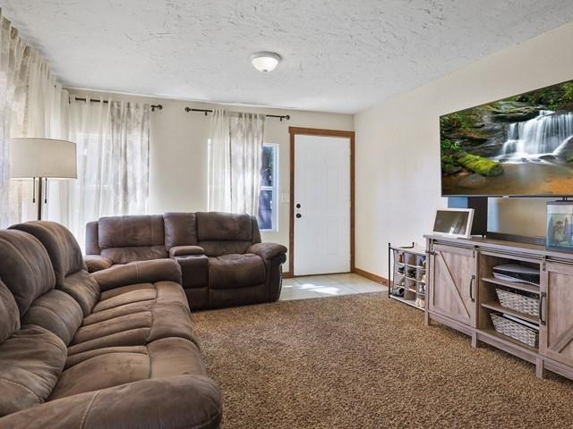 3421 E Grace Ave - Photo 4