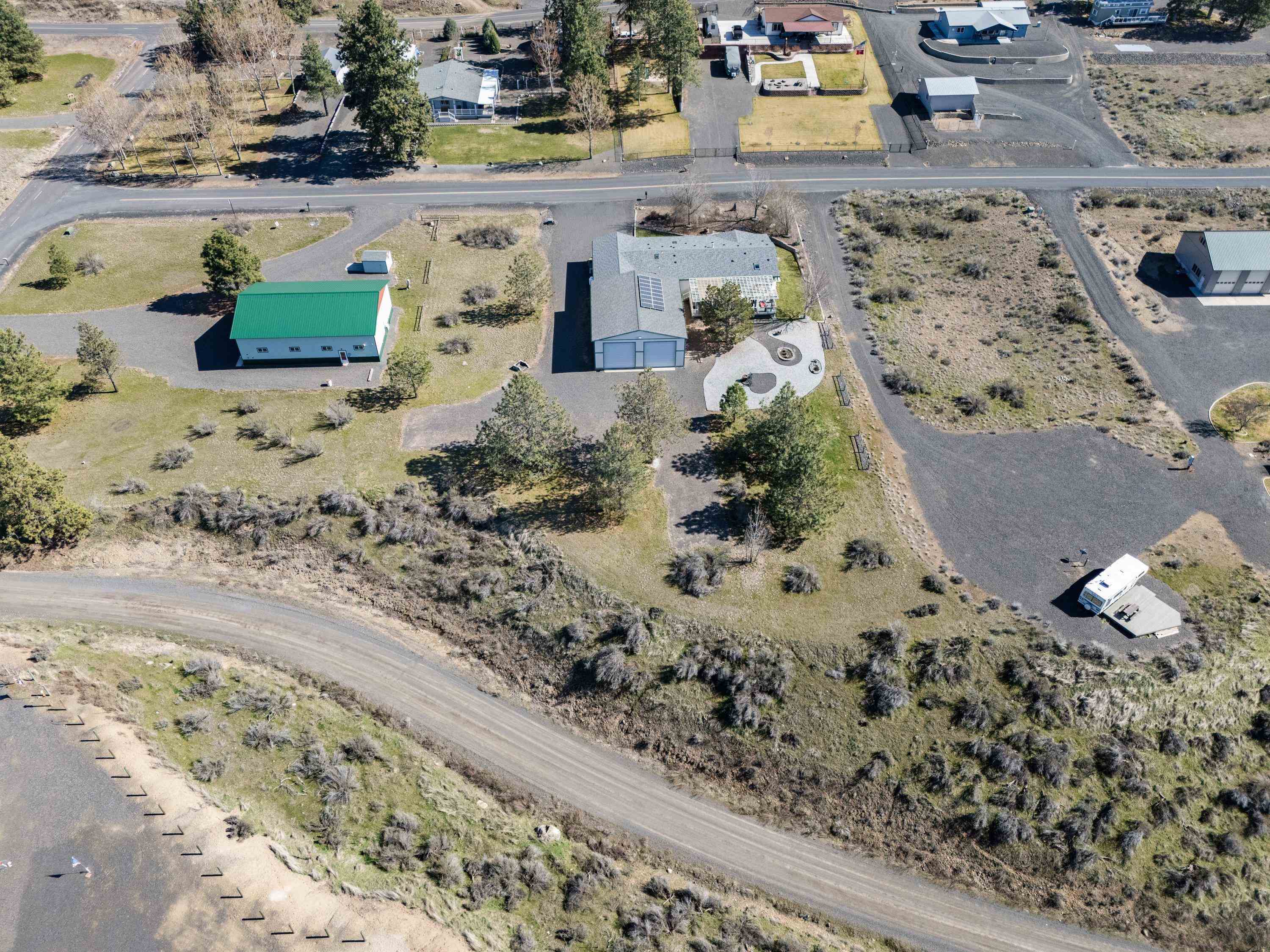 42605 Doe Rd N - Photo 9