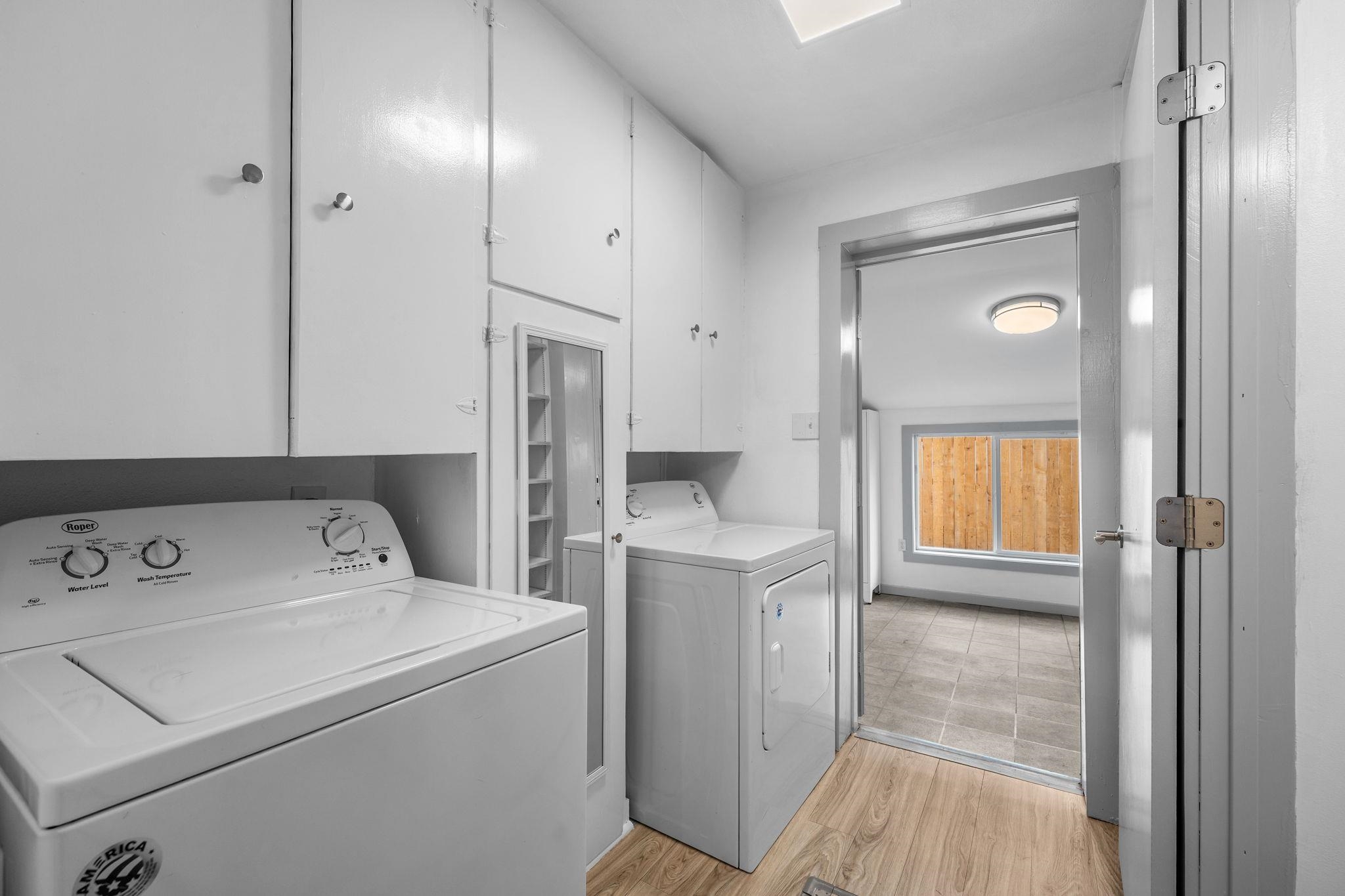 512 W 4th St - Photo 15