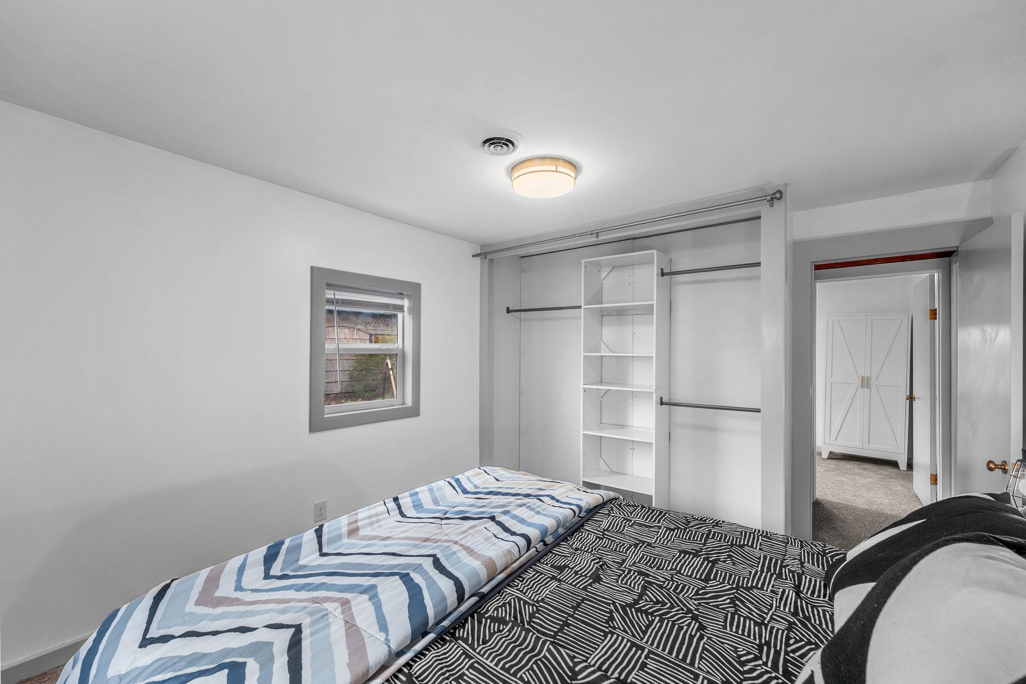 512 W 4th St - Photo 22