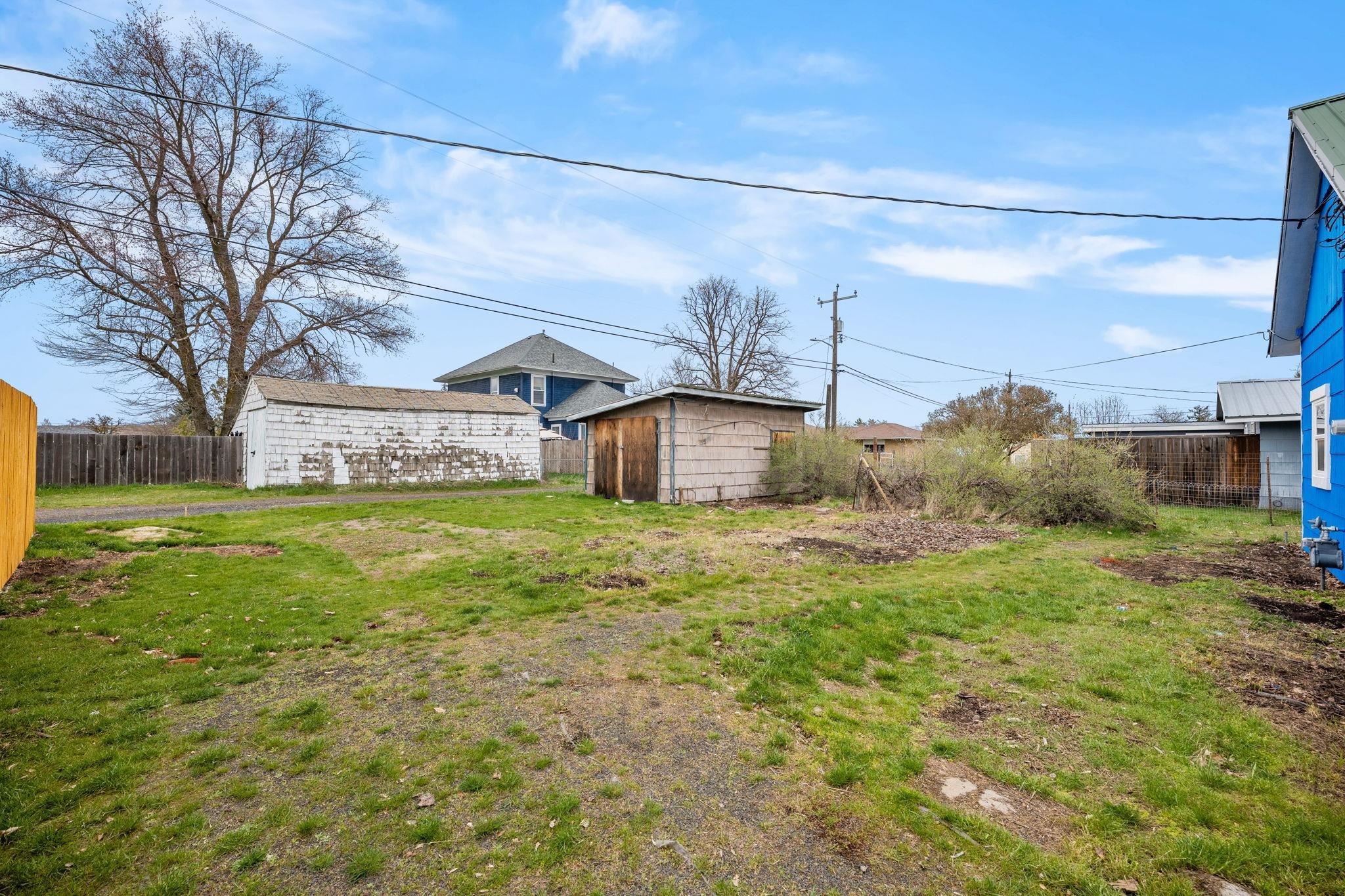 512 W 4th St - Photo 23