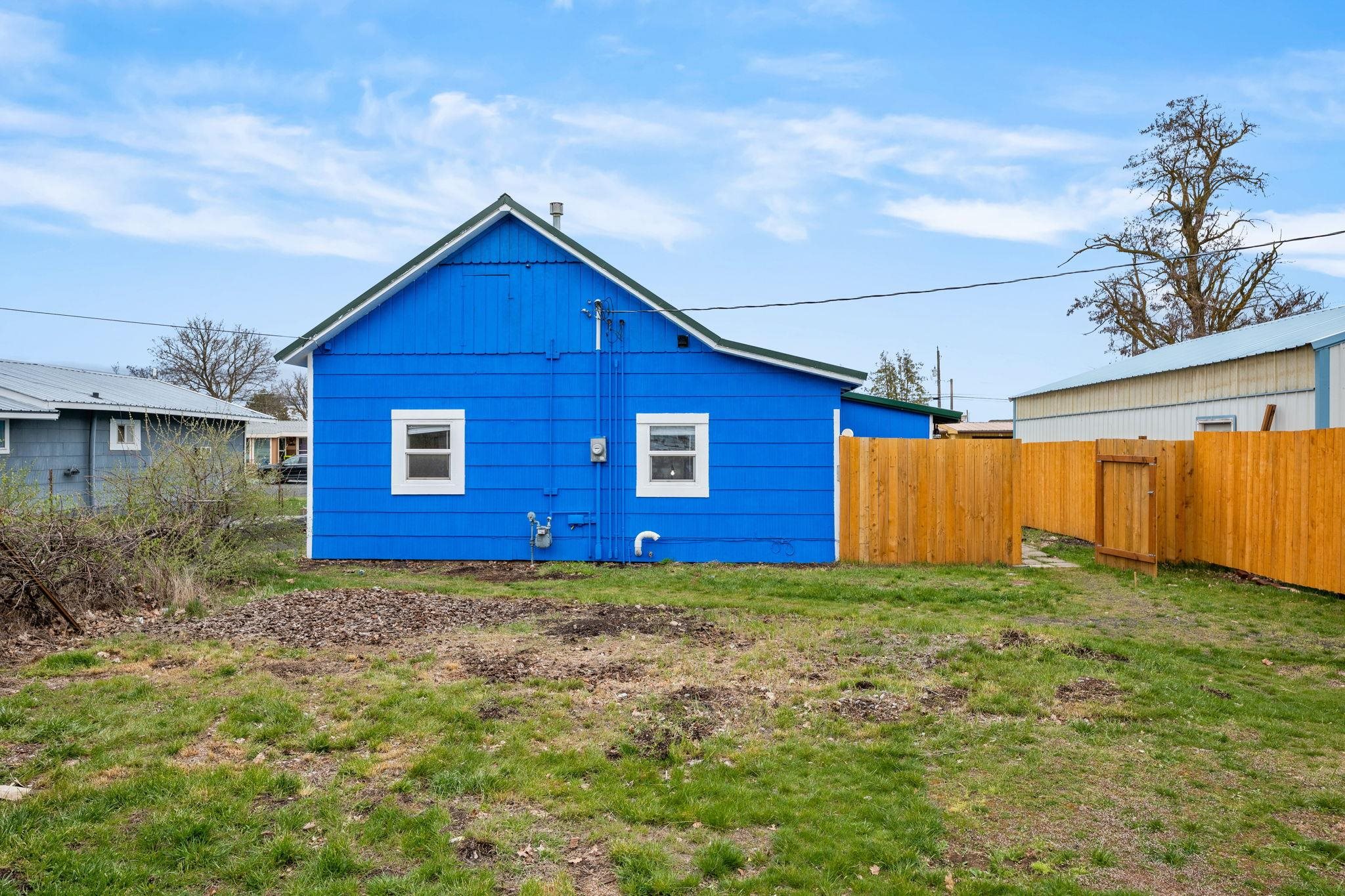 512 W 4th St - Photo 26